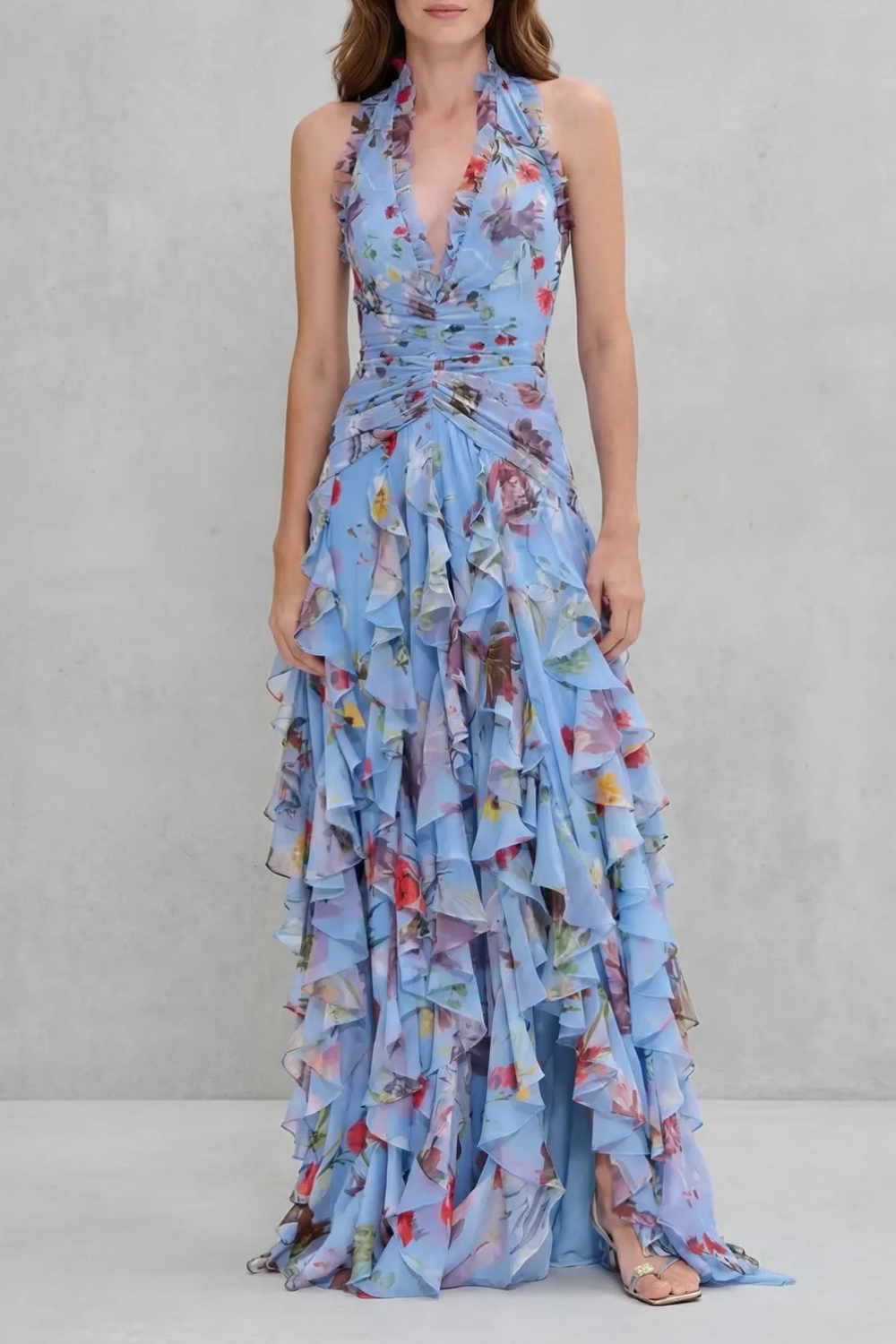 Belladina – Cascata romântica de rosas – Vestido longo frente única