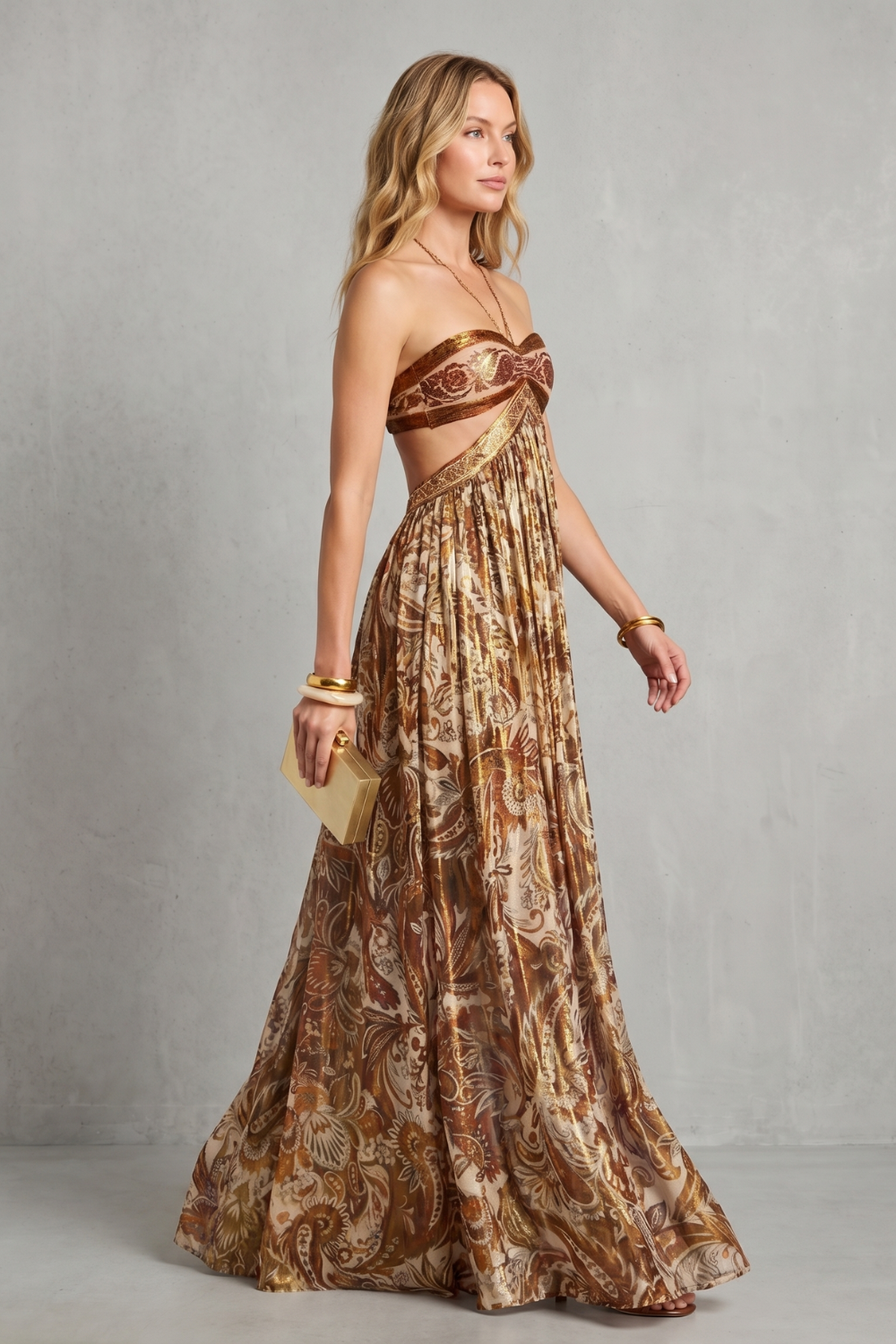 Bohemira – Vestido longo frente única com estampa Paisley