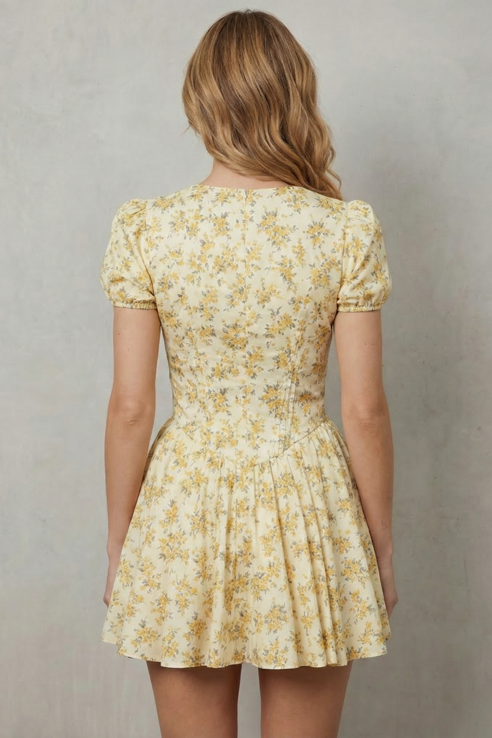 Bryavelle – Charme floral de verão – Vestido curto