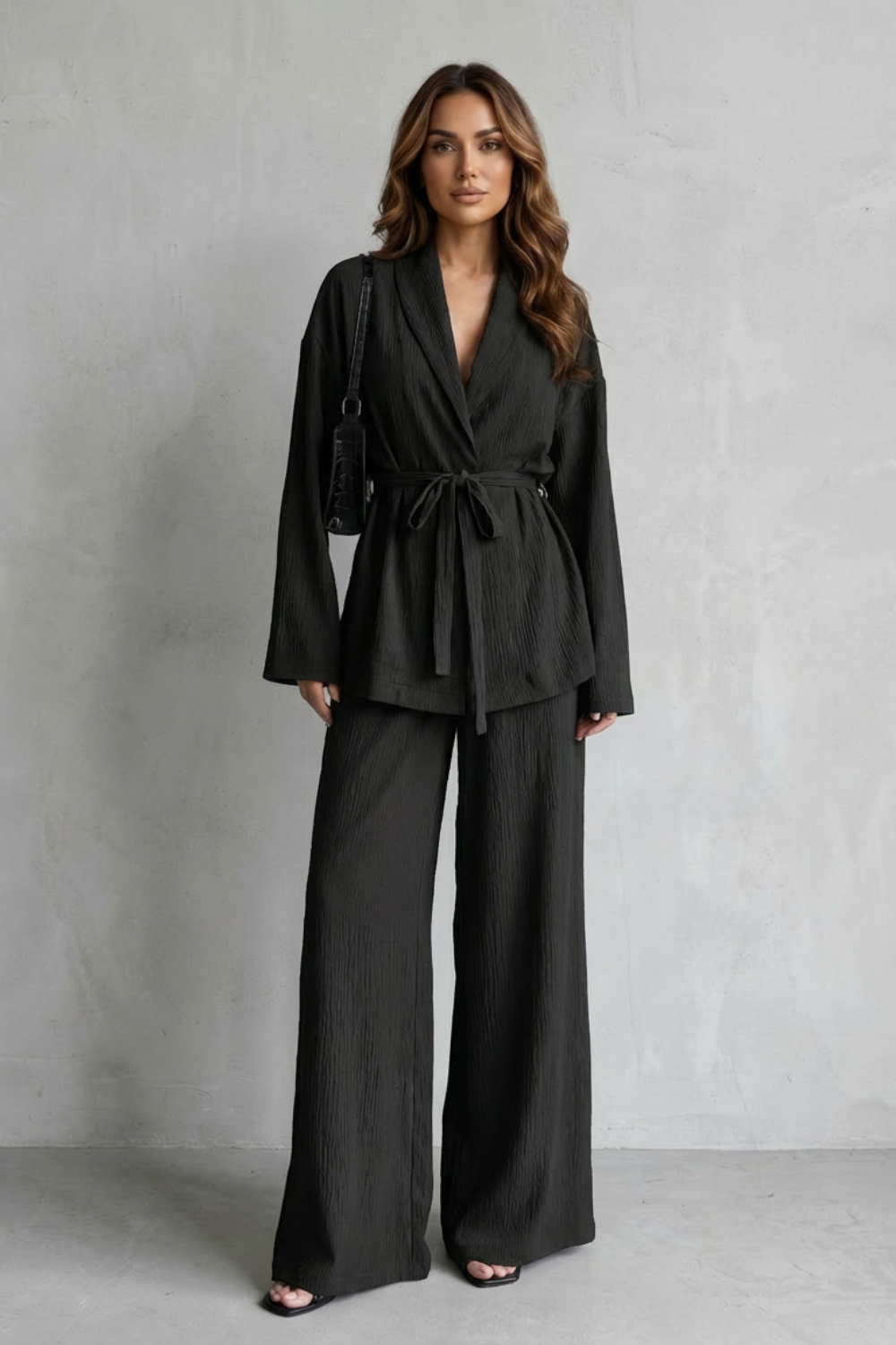 Calissa – Conjunto com Decote V e Cinto – Elegante Conjunto Pantalona