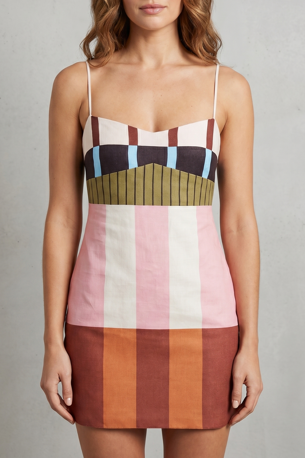 Calissia – Charme color block geométrico – Vestido curto