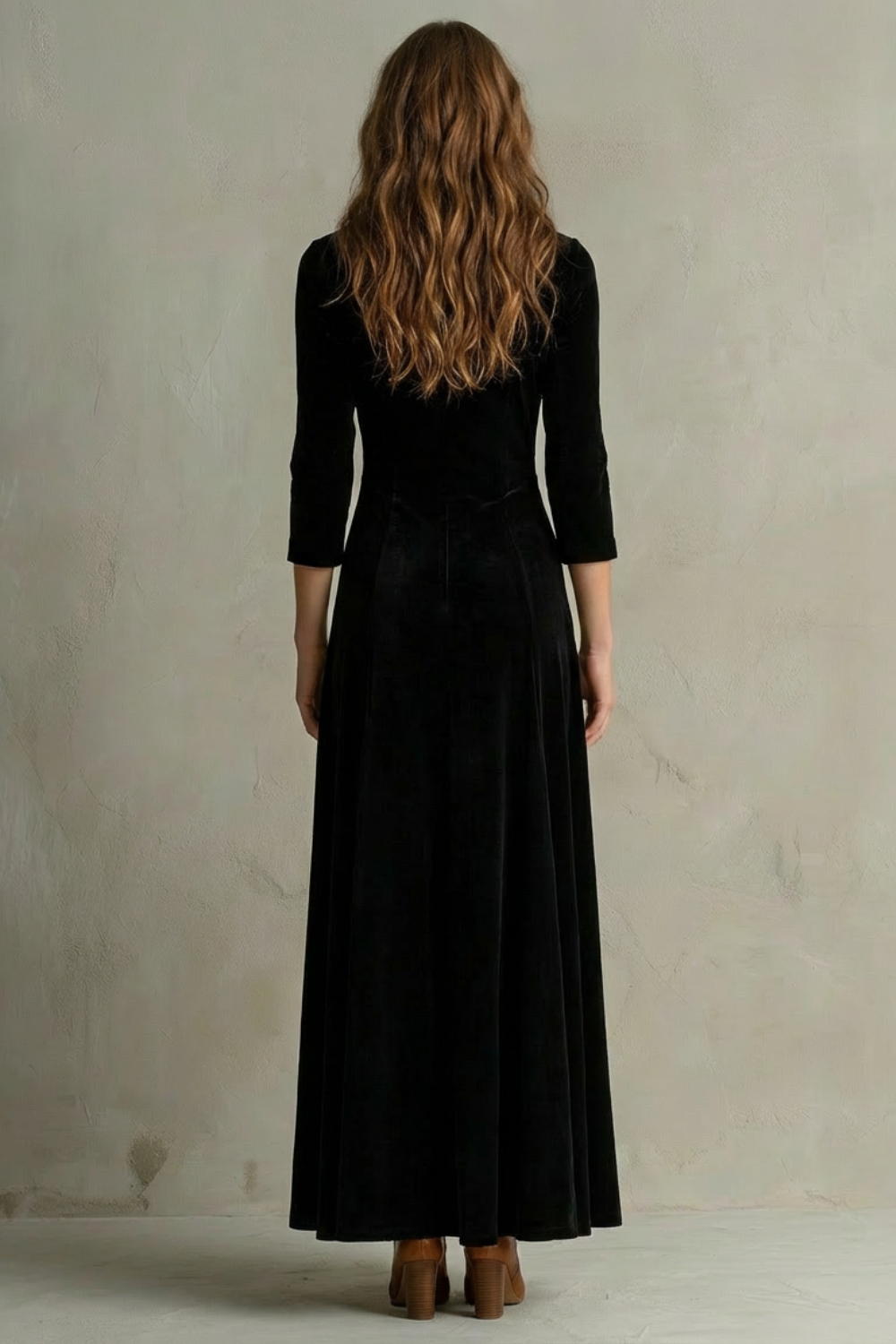 Celeste – Vestido Longo de Veludo Vintage – Saia Evasê Elegante com Botões e Gola com Lapela