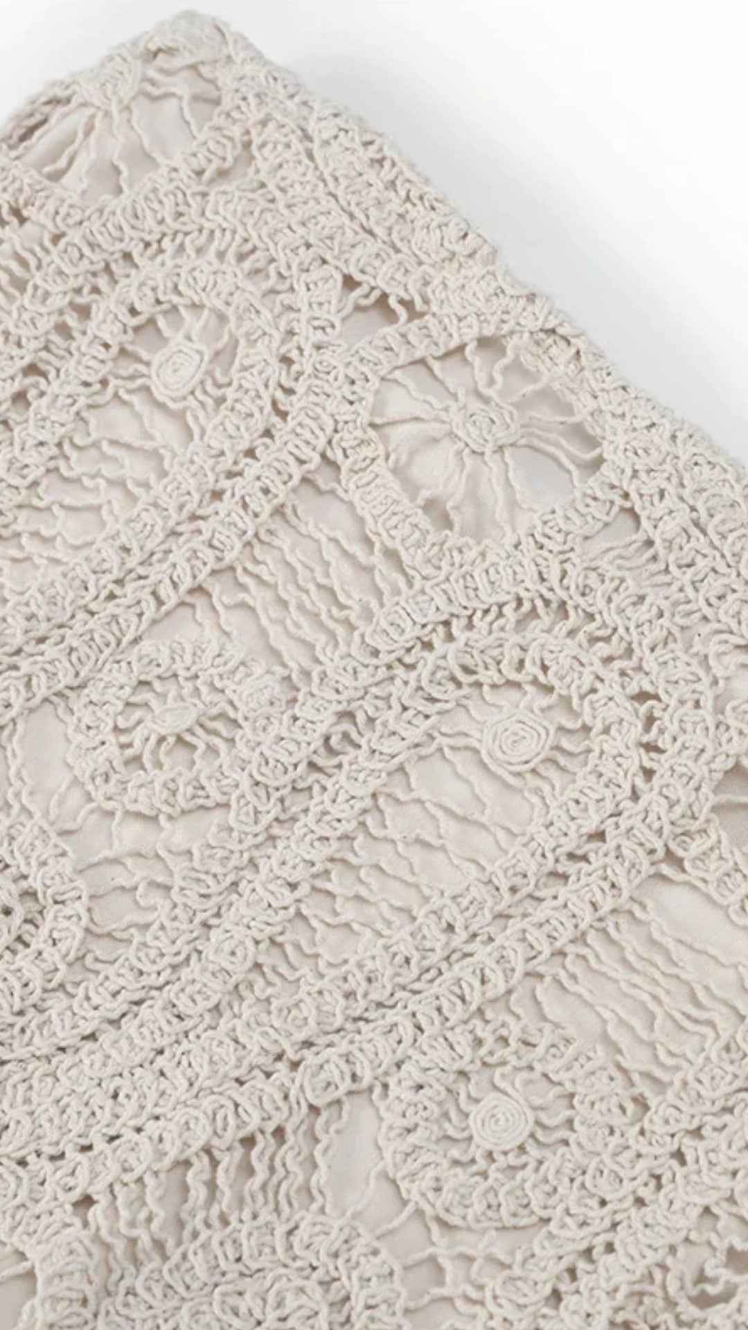 Conjunto Cropped e Saia Assimétrica de Renda - Celina