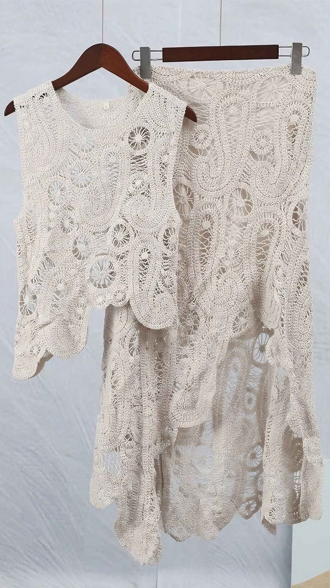 Conjunto Cropped e Saia Assimétrica de Renda - Celina