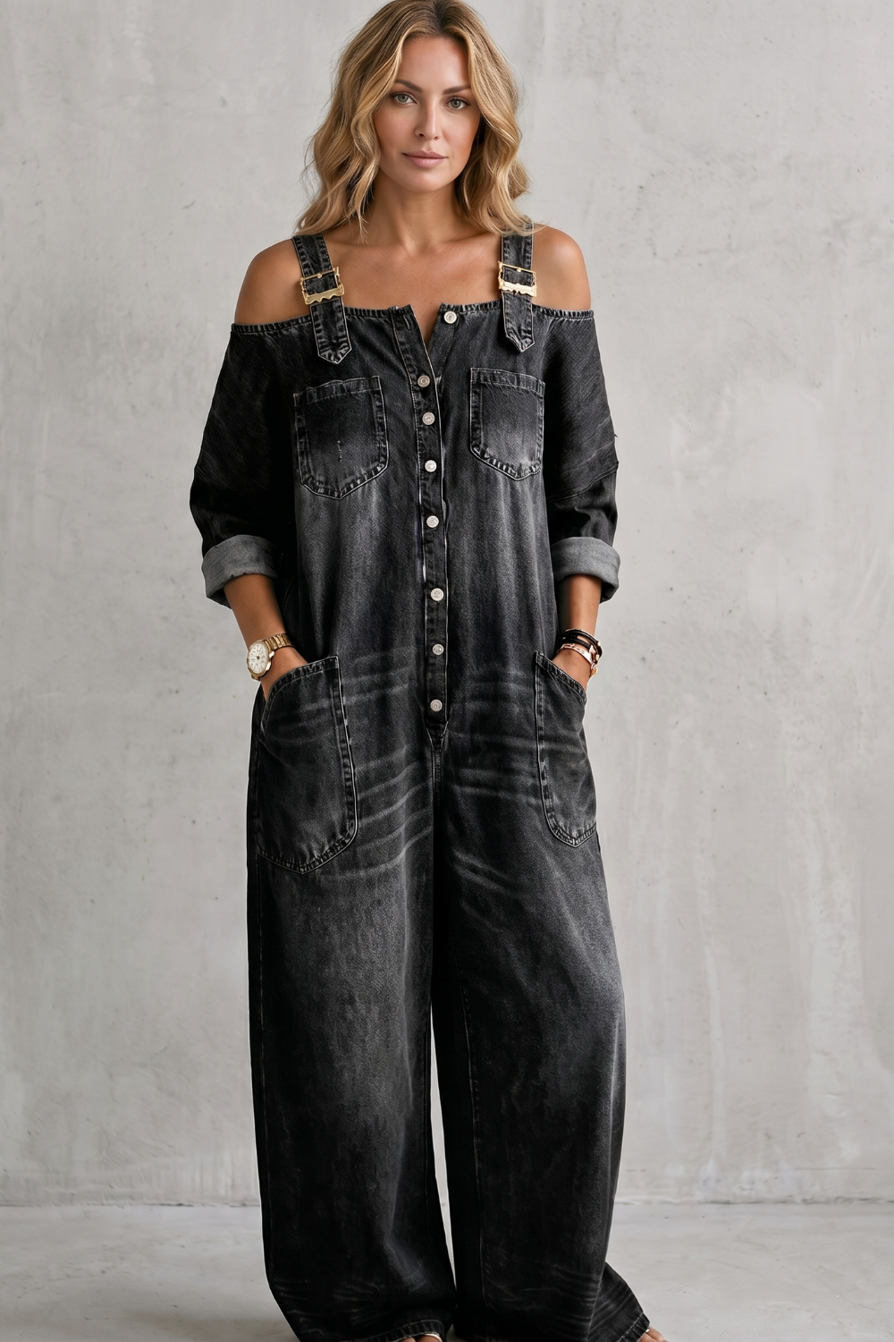 Denimora – Charme utilitário off-shoulder – Macacão de perna larga