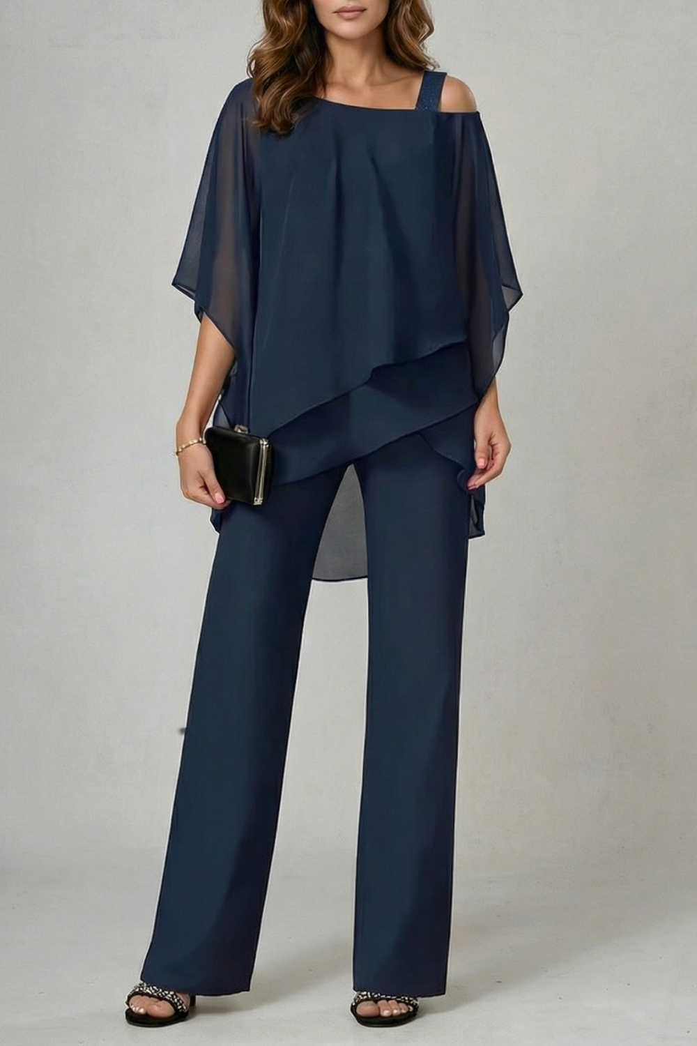 Élaria – Fluidez em chiffon assimétrico – Conjunto de top e calça