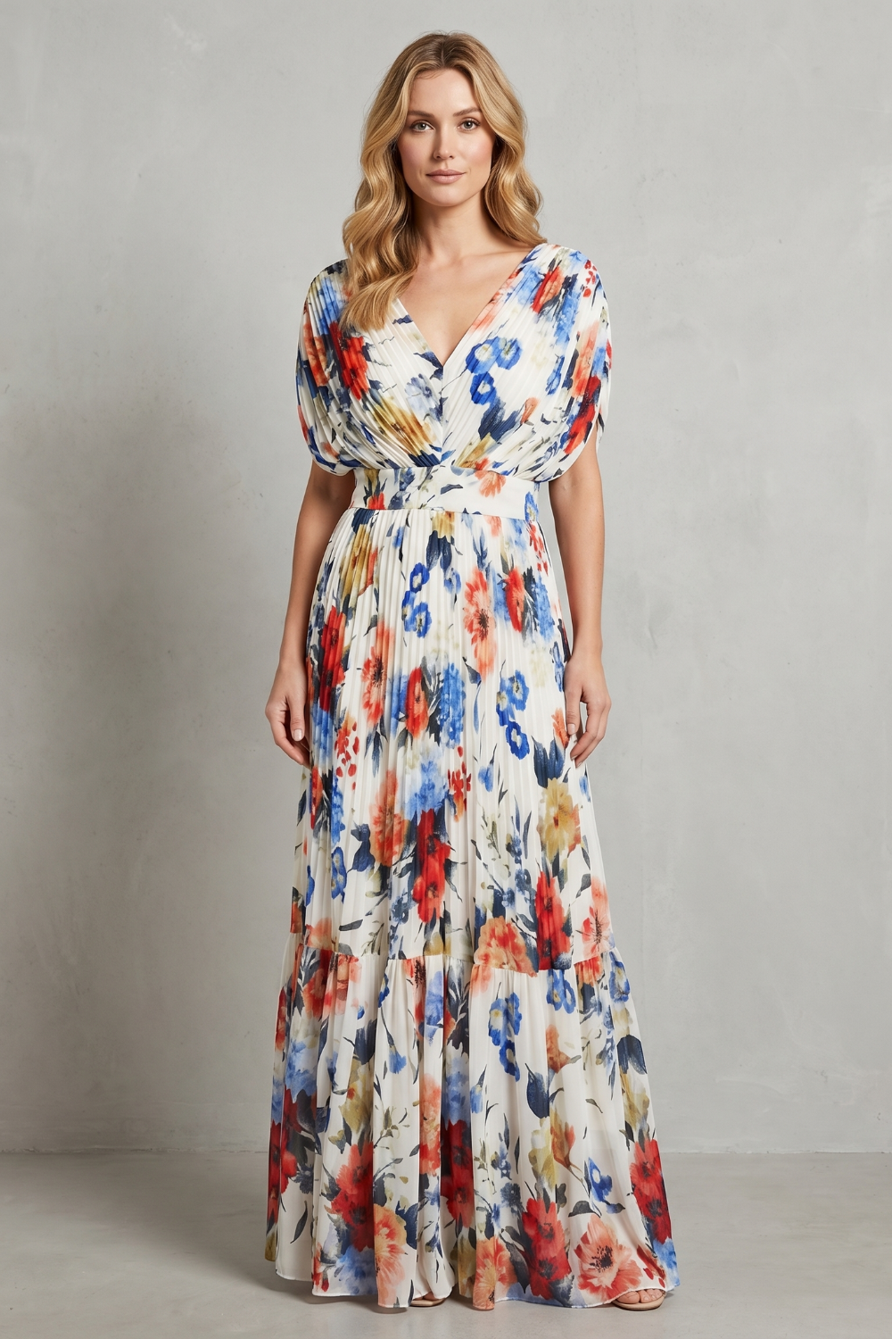 Floravienne – Elegância floral plissada – Vestido maxi