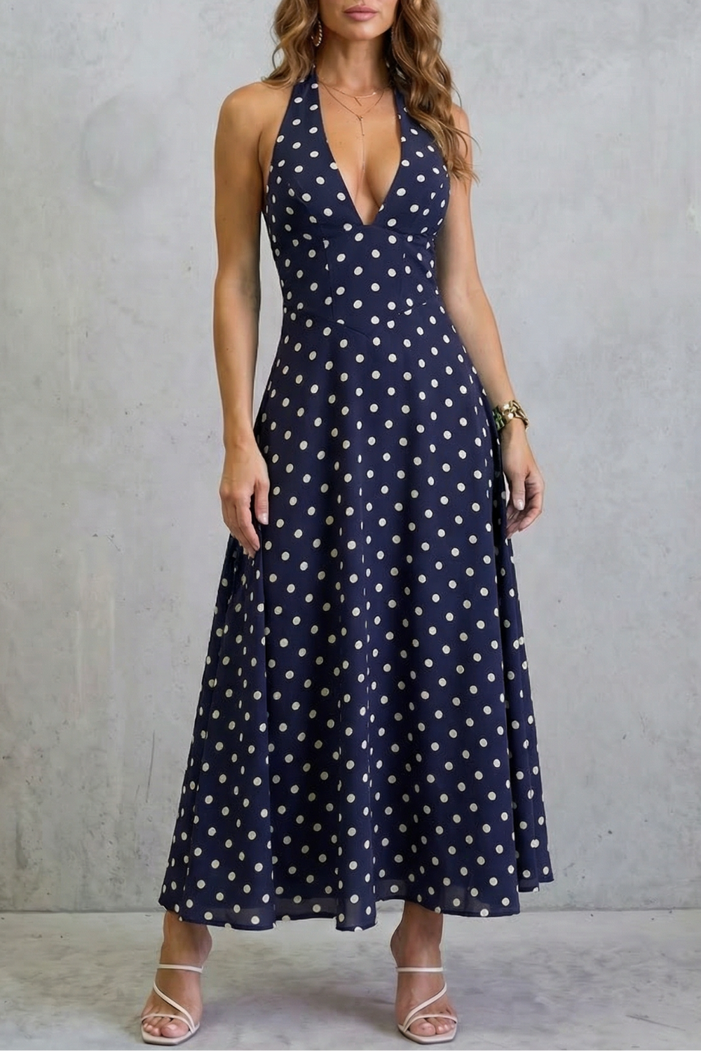 Florévia – Elegância floral com costas abertas – Vestido longo