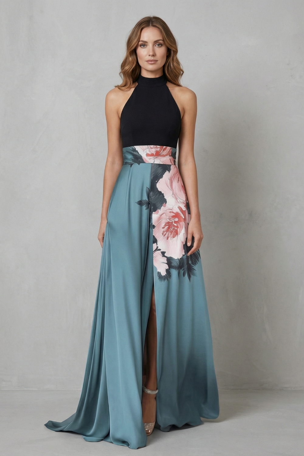 Florévia – Elegância floral em contraste – Vestido longo