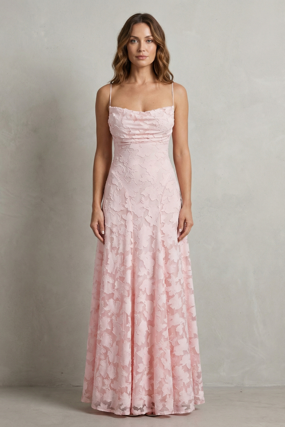 Florielle – Silhueta floral romântica – Vestido longo sem mangas