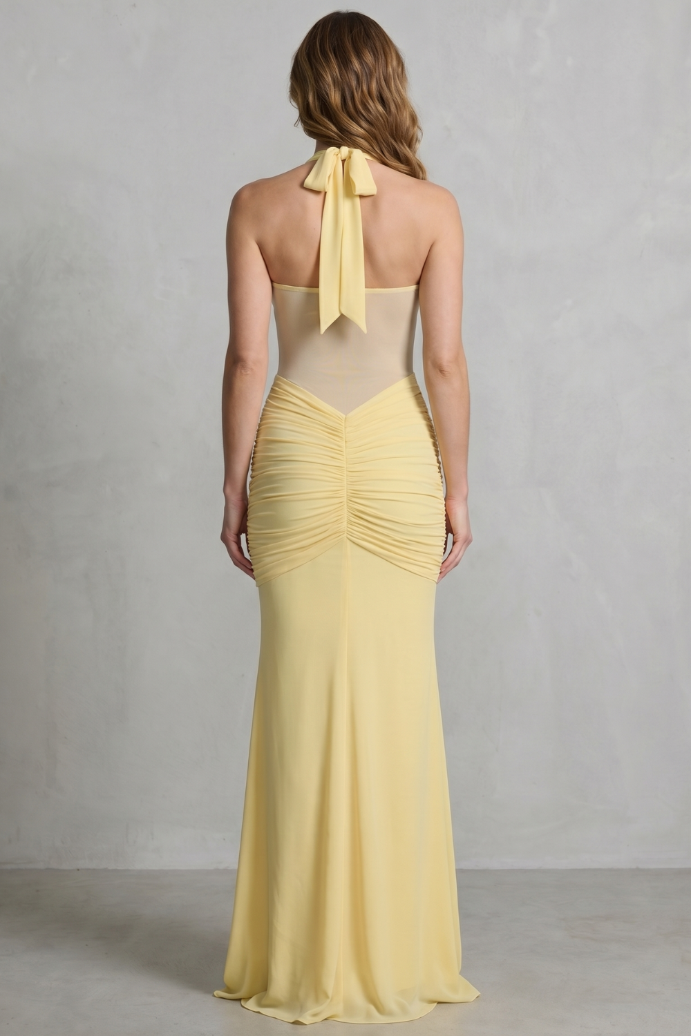 Ginalisse – Elegância escultural drapeada – Vestido maxi
