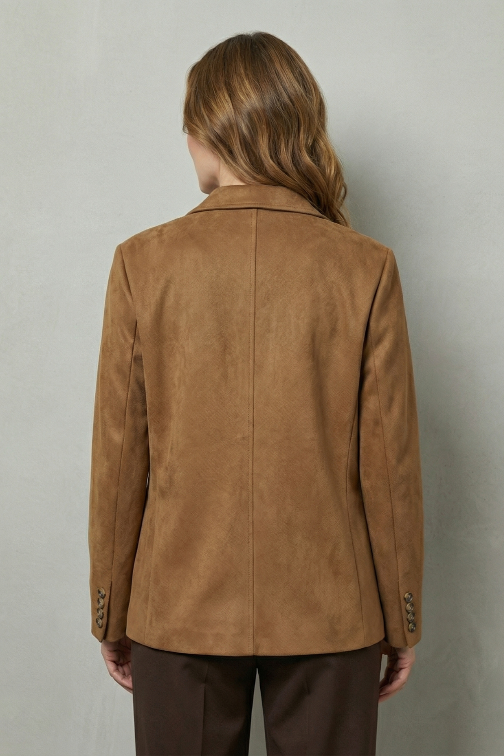 Giulietta – Ombros estruturados – Blazer de camurça