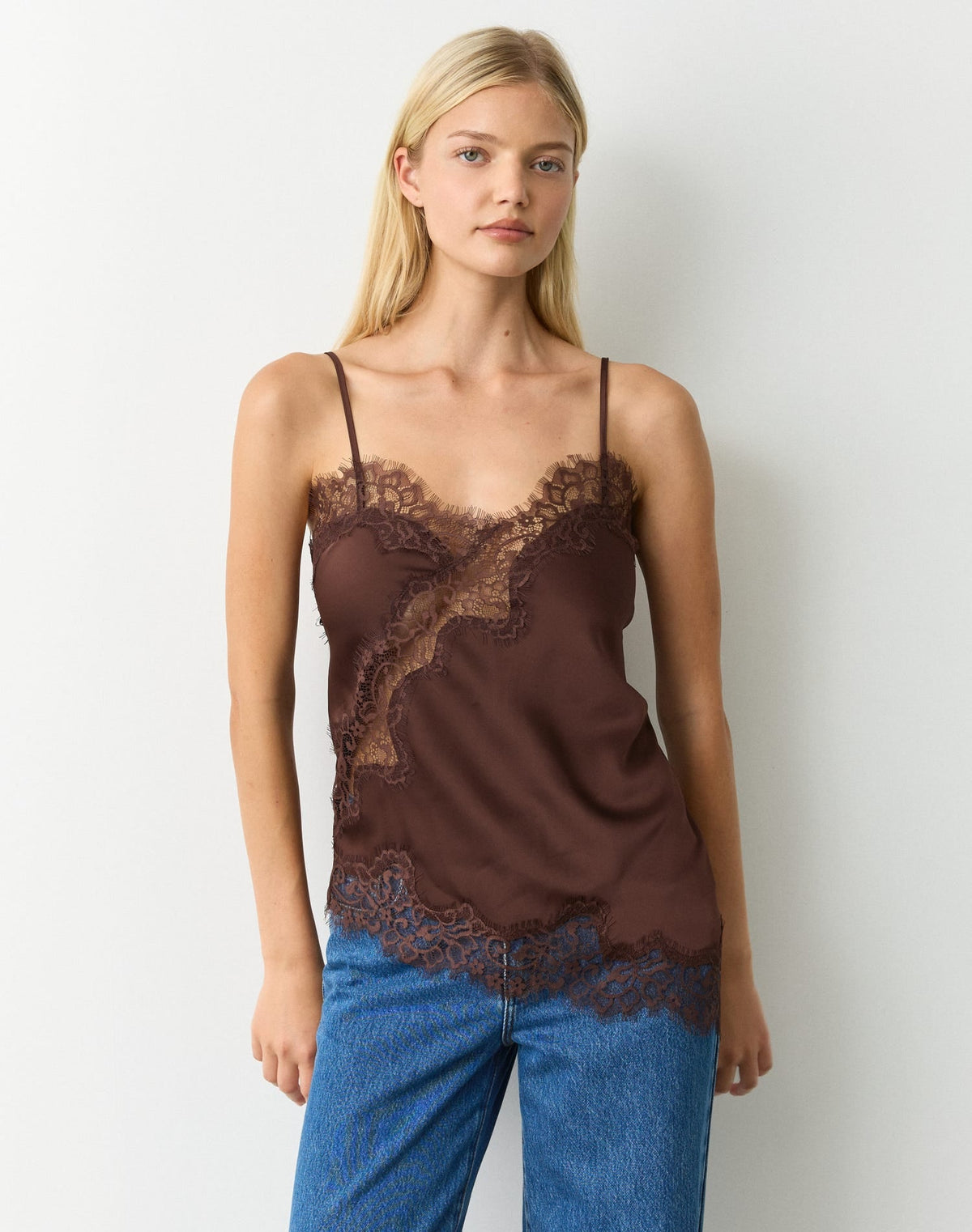 Top Cami Cetim com Renda Barra Assimétrica - Aria