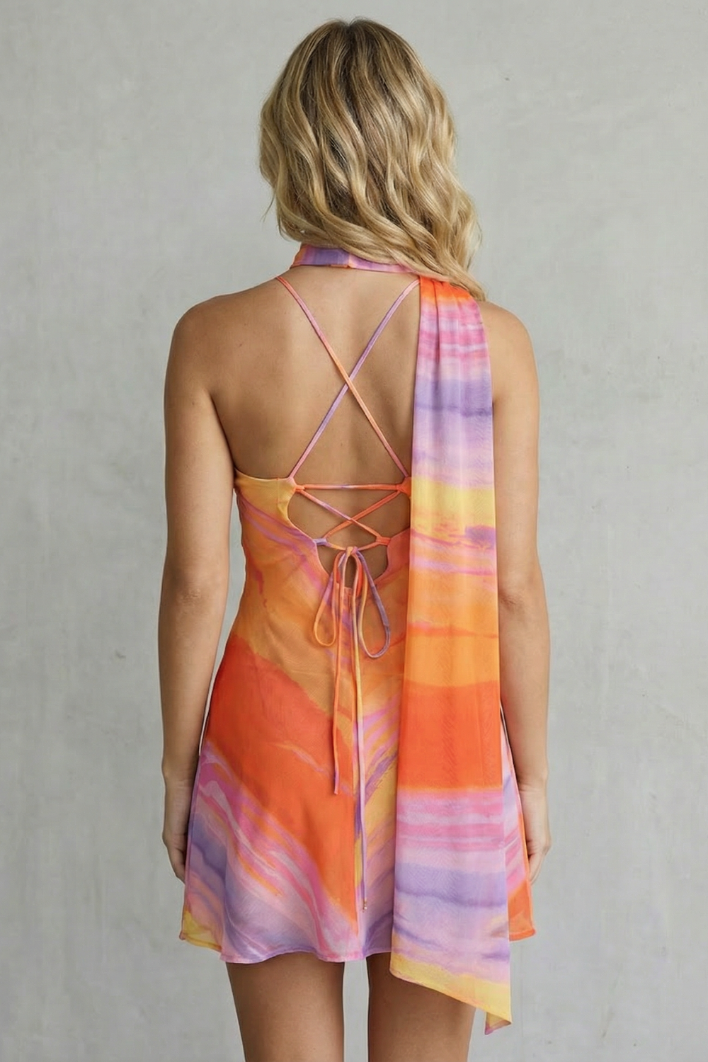Katalisse – Charme acetinado frente única – Vestido curto