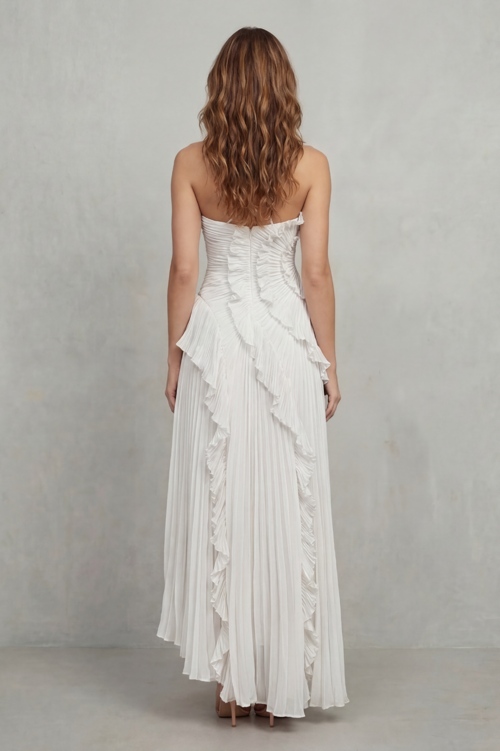 Lavirea – Pregas esculturais – Vestido midi ombro único