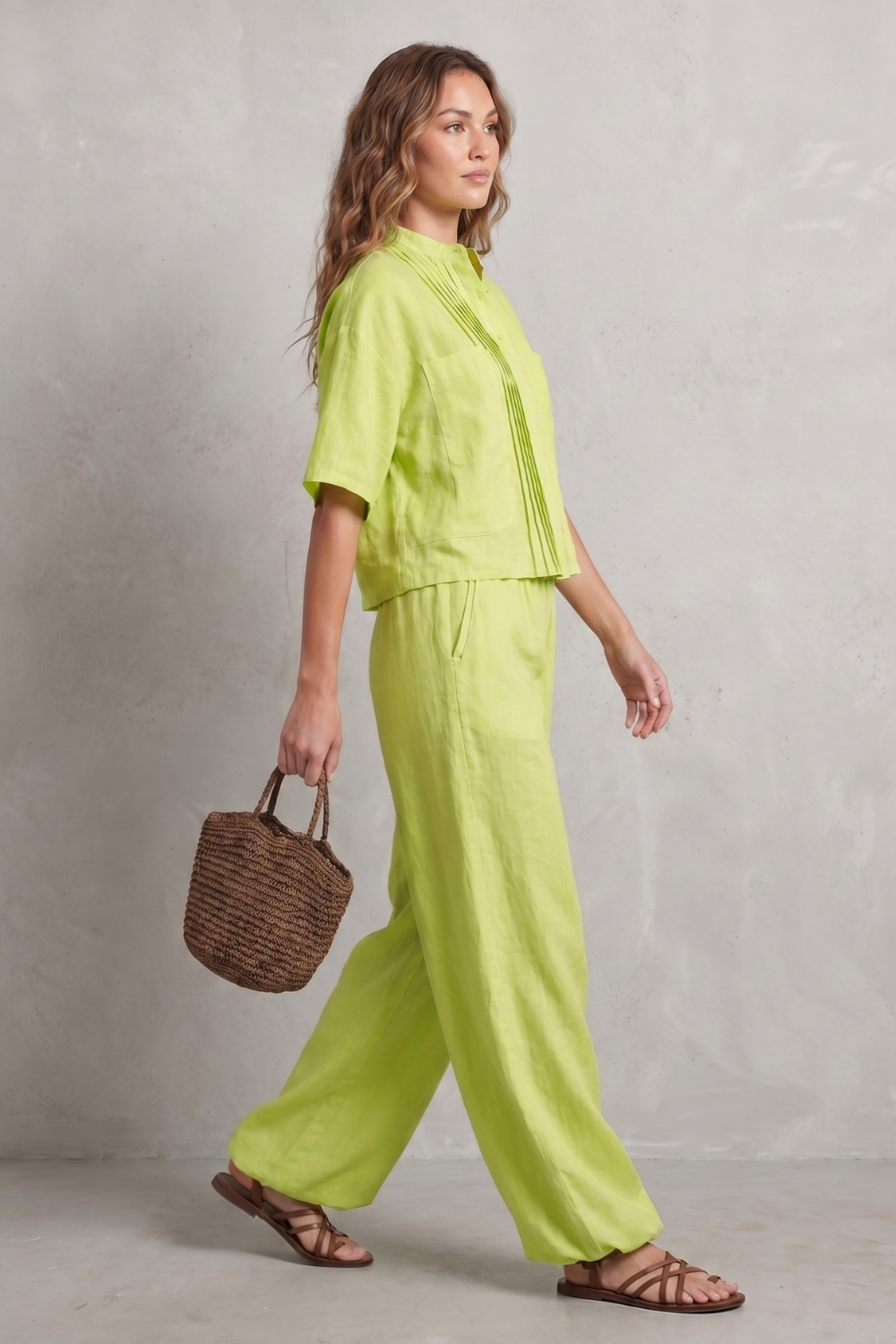 Limeaux – Elegância plissada e leveza – Conjunto de calça