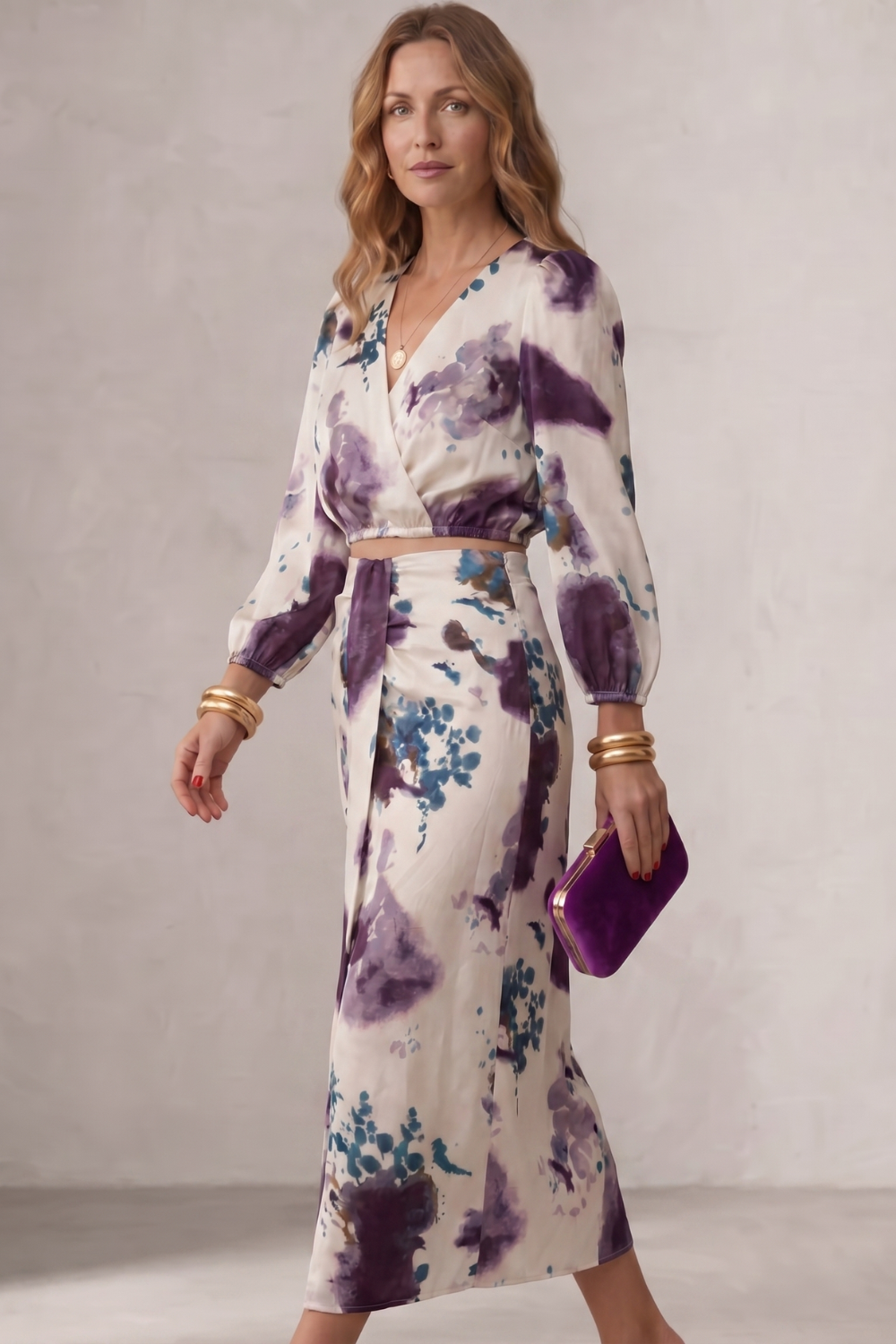 Violetta – Elegância floral em aquarela – Conjunto de blusa e saia