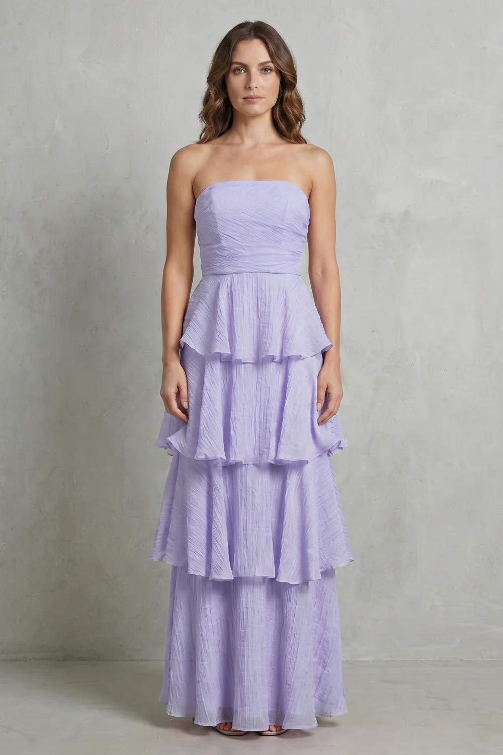 Margaret – Camadas fluidas em cascata – Vestido longo tomara que caia com babados