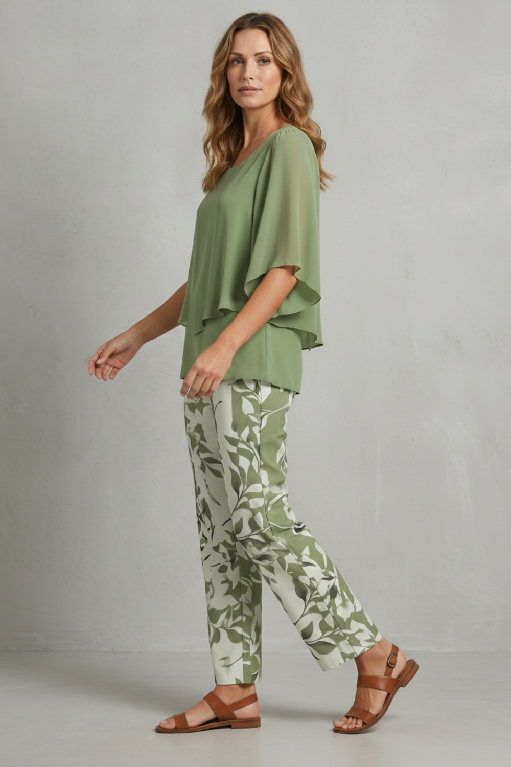 Mariselle – Elegância com estampa botânica – Conjunto de calça duas peças