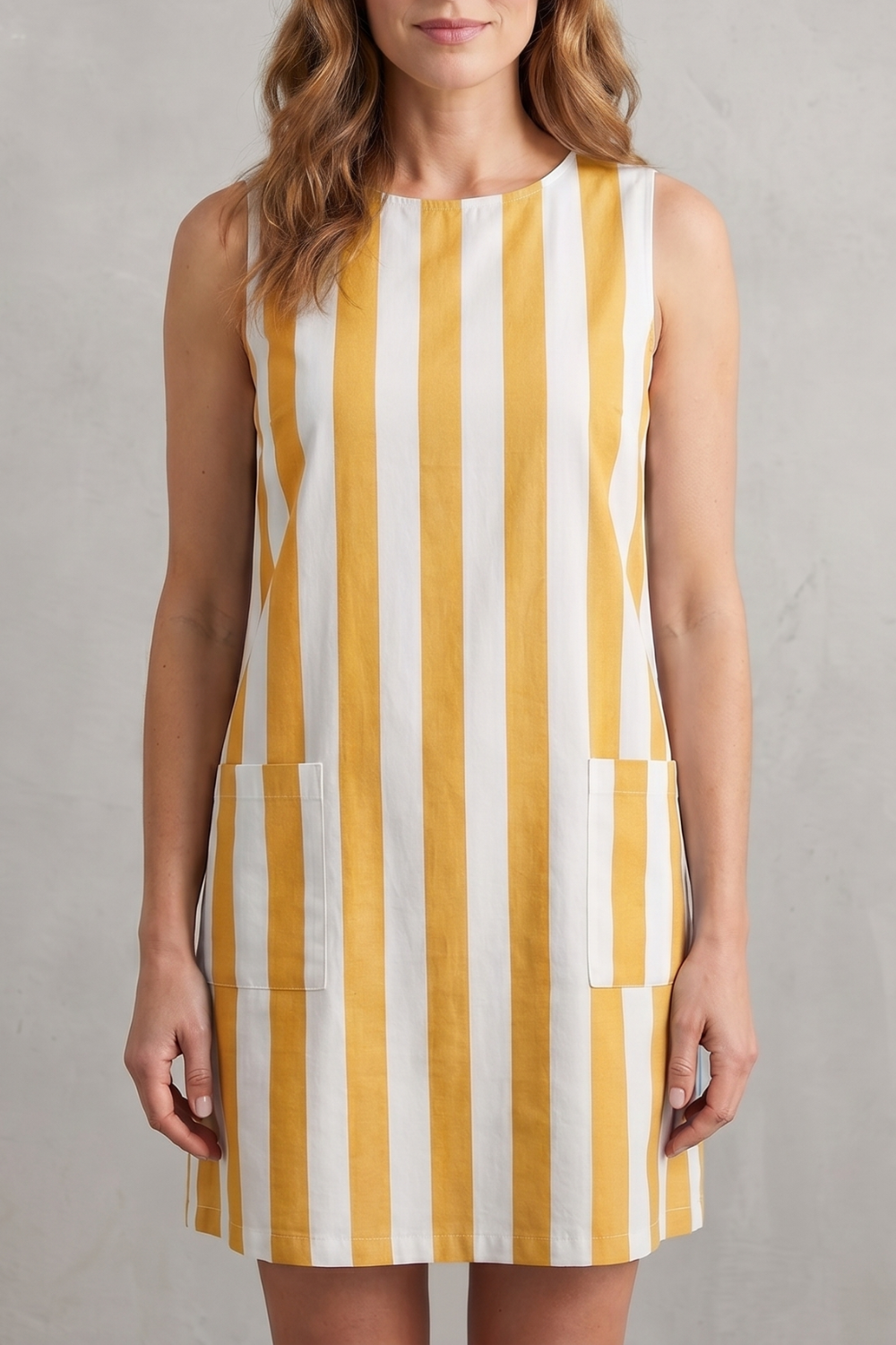 Marivelle – Charme listrado monocromático – Vestido curto
