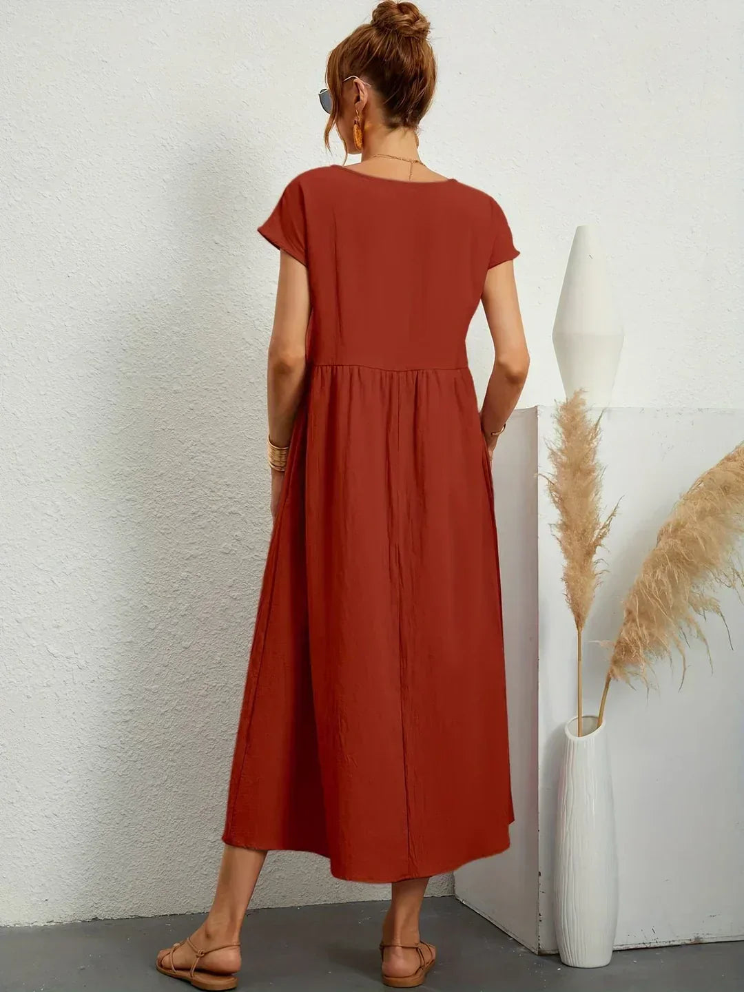 Gabrielle™ — Vestido Midi Fluido com Elegância Atemporal