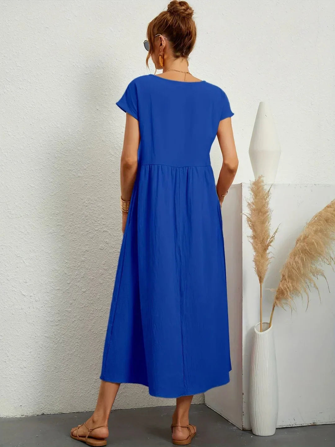 Gabrielle™ — Vestido Midi Fluido com Elegância Atemporal