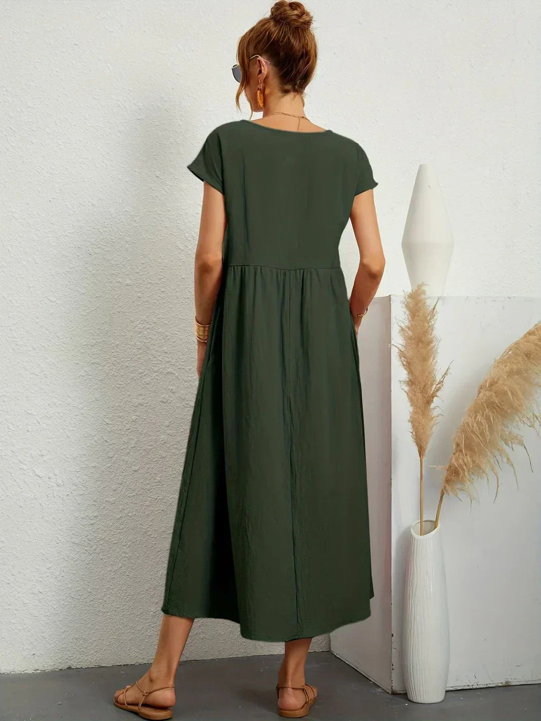 Gabrielle™ — Vestido Midi Fluido com Elegância Atemporal