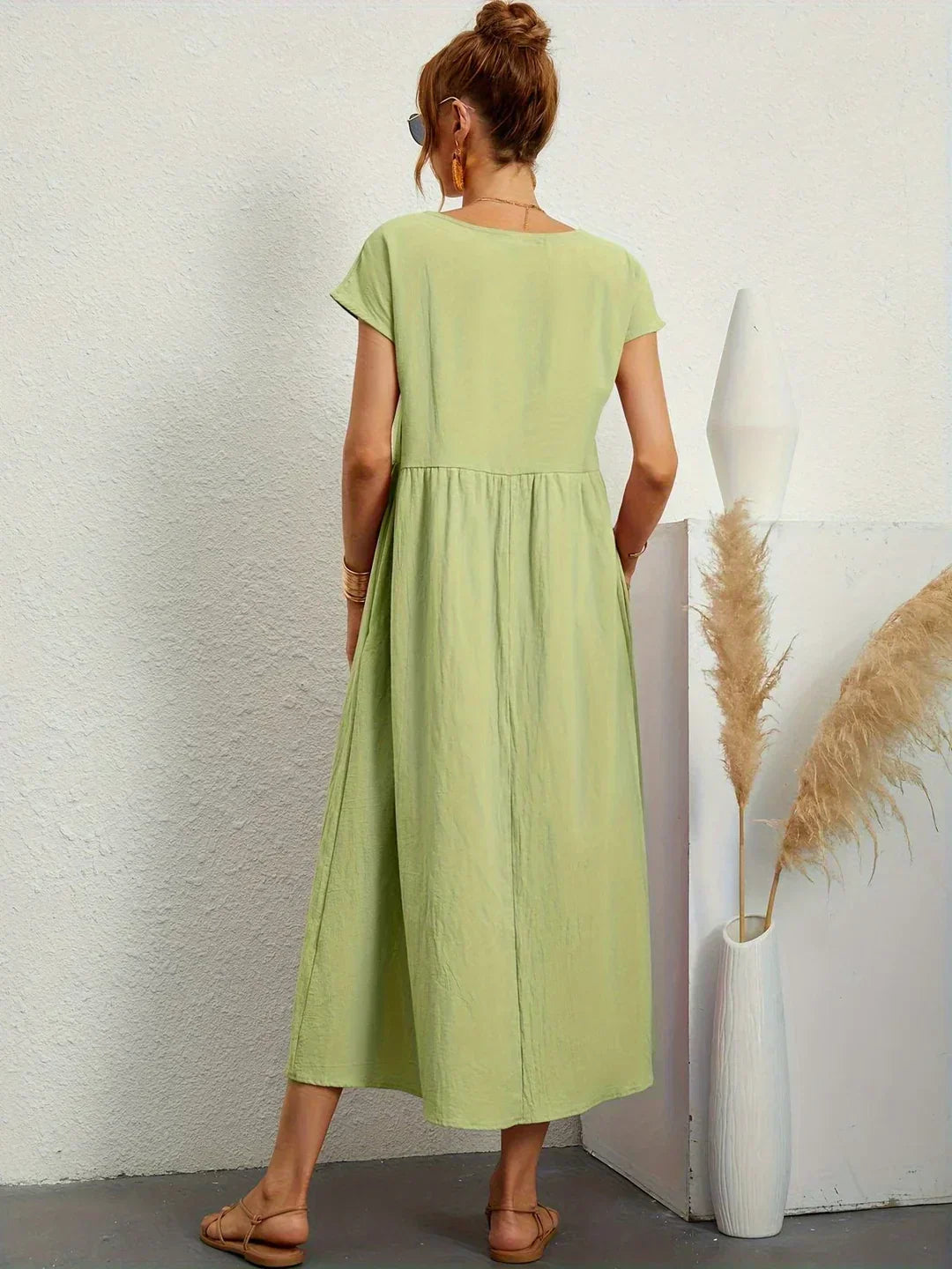 Gabrielle™ — Vestido Midi Fluido com Elegância Atemporal