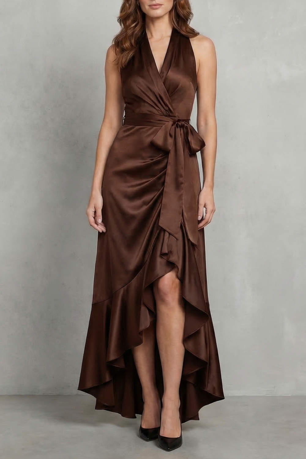 Noctavelle – Silhueta drapeada em cetim – Vestido longo para noite