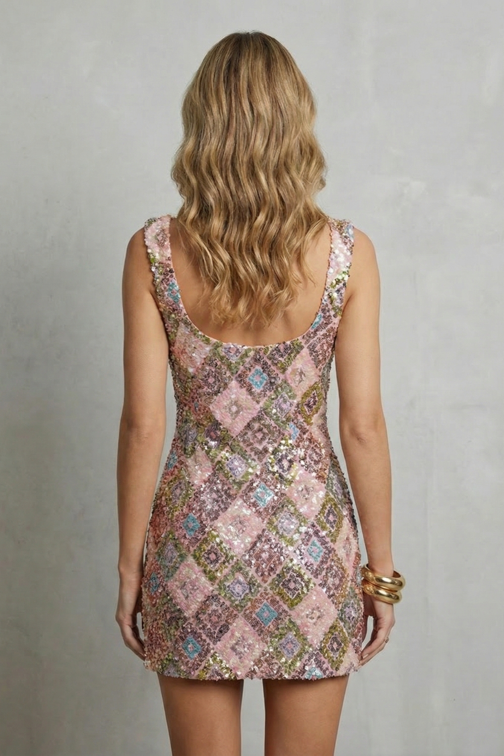 Nocterelle – Charme de paetês cristal – Vestido curto