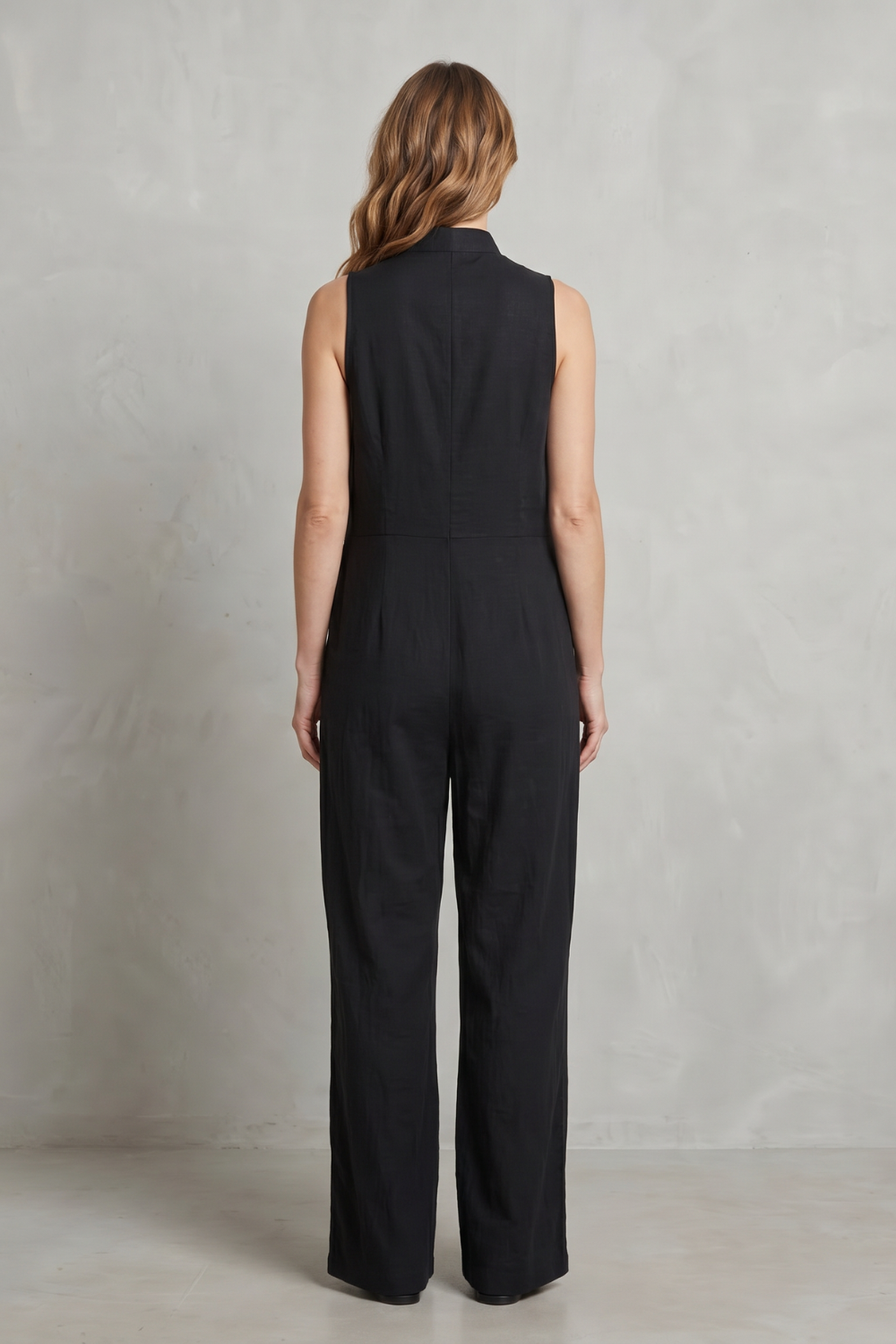 Noirvane – Silhueta minimalista relaxada – Macacão