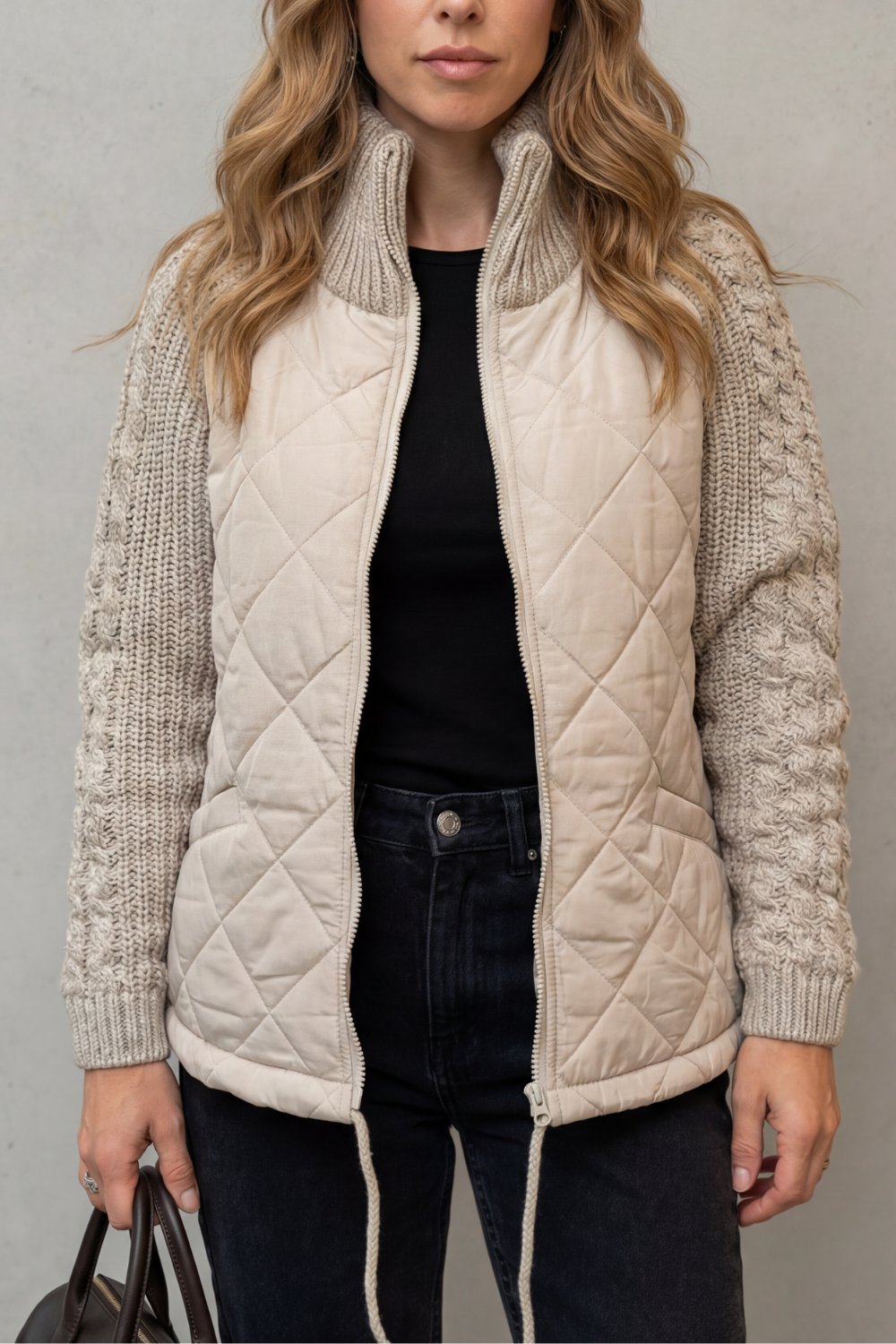 Norcetta – Detalhe de tricô texturizado – Jaqueta puffer acolchoada