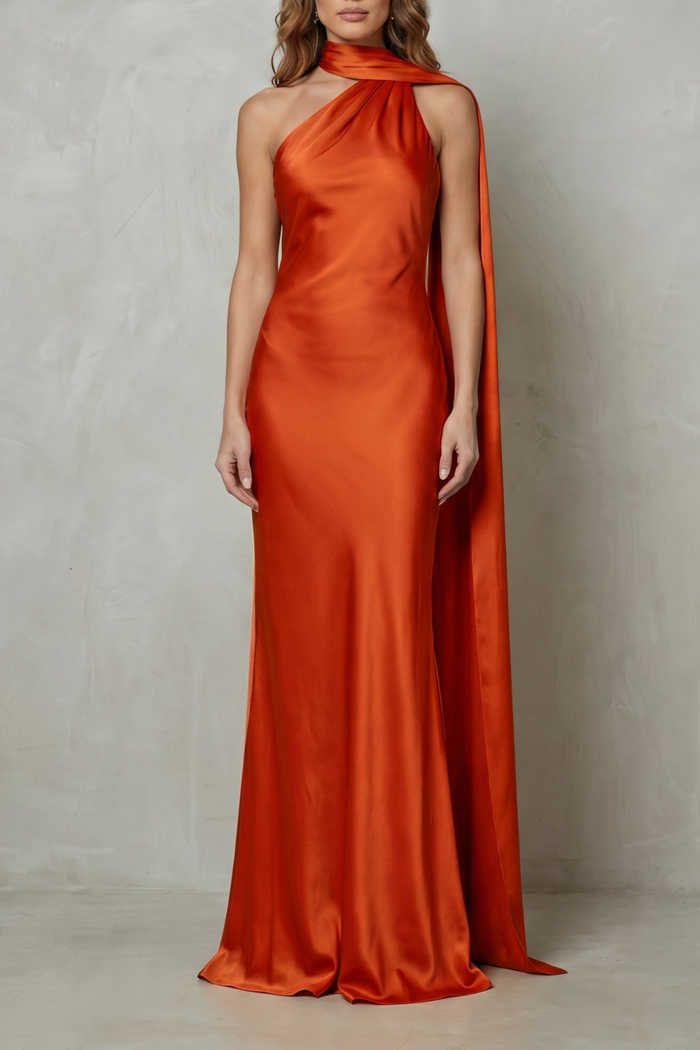 Orlianne – Decote drapeado em cascata – Vestido sereia em cetim