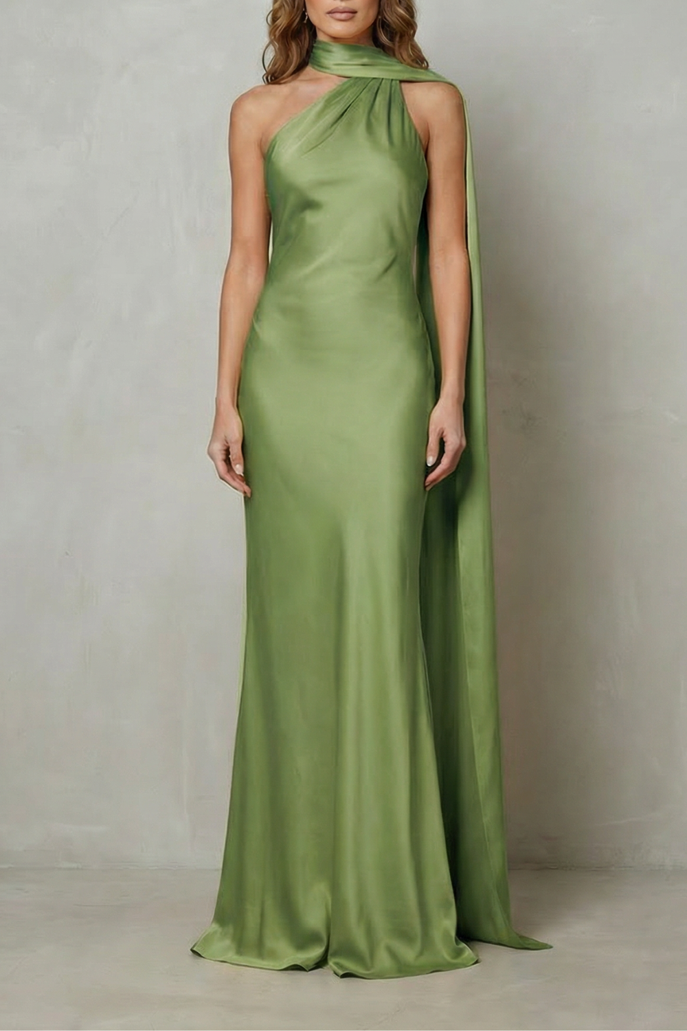Orlianne – Decote drapeado em cascata – Vestido sereia em cetim