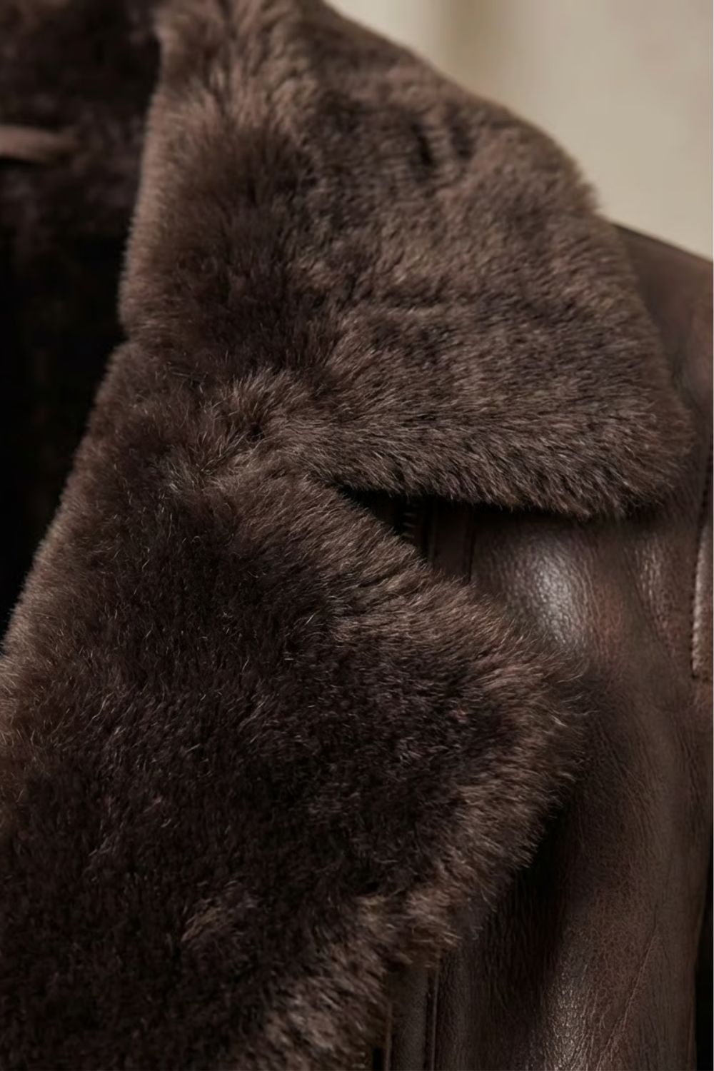 Ravella – Elegância com forro de shearling – Jaqueta de couro