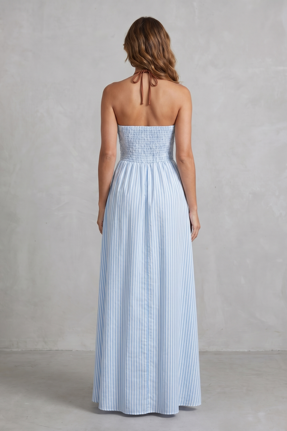 Serelisse – Silhueta listrada com costas abertas – Vestido longo