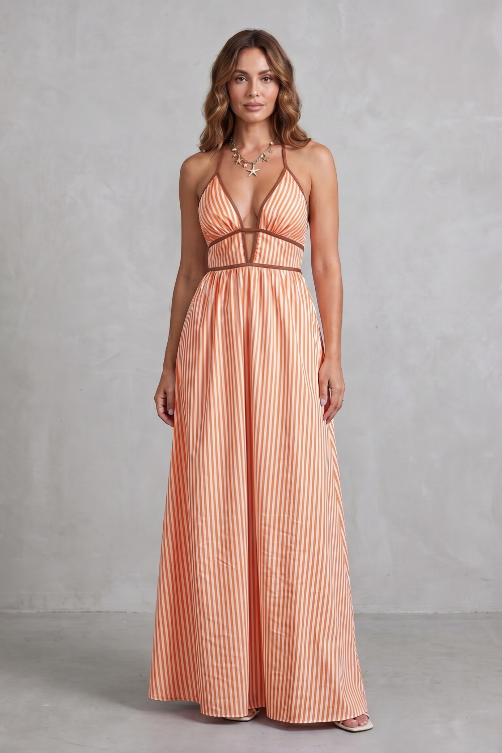 Serelisse – Silhueta listrada com costas abertas – Vestido longo