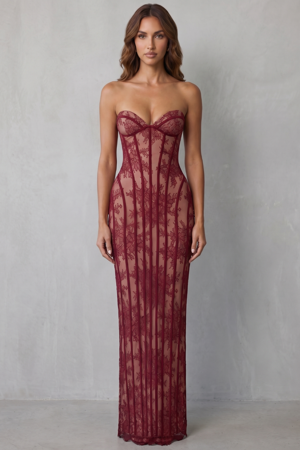 Sirelle – Sedução em renda esculpida – Vestido longo