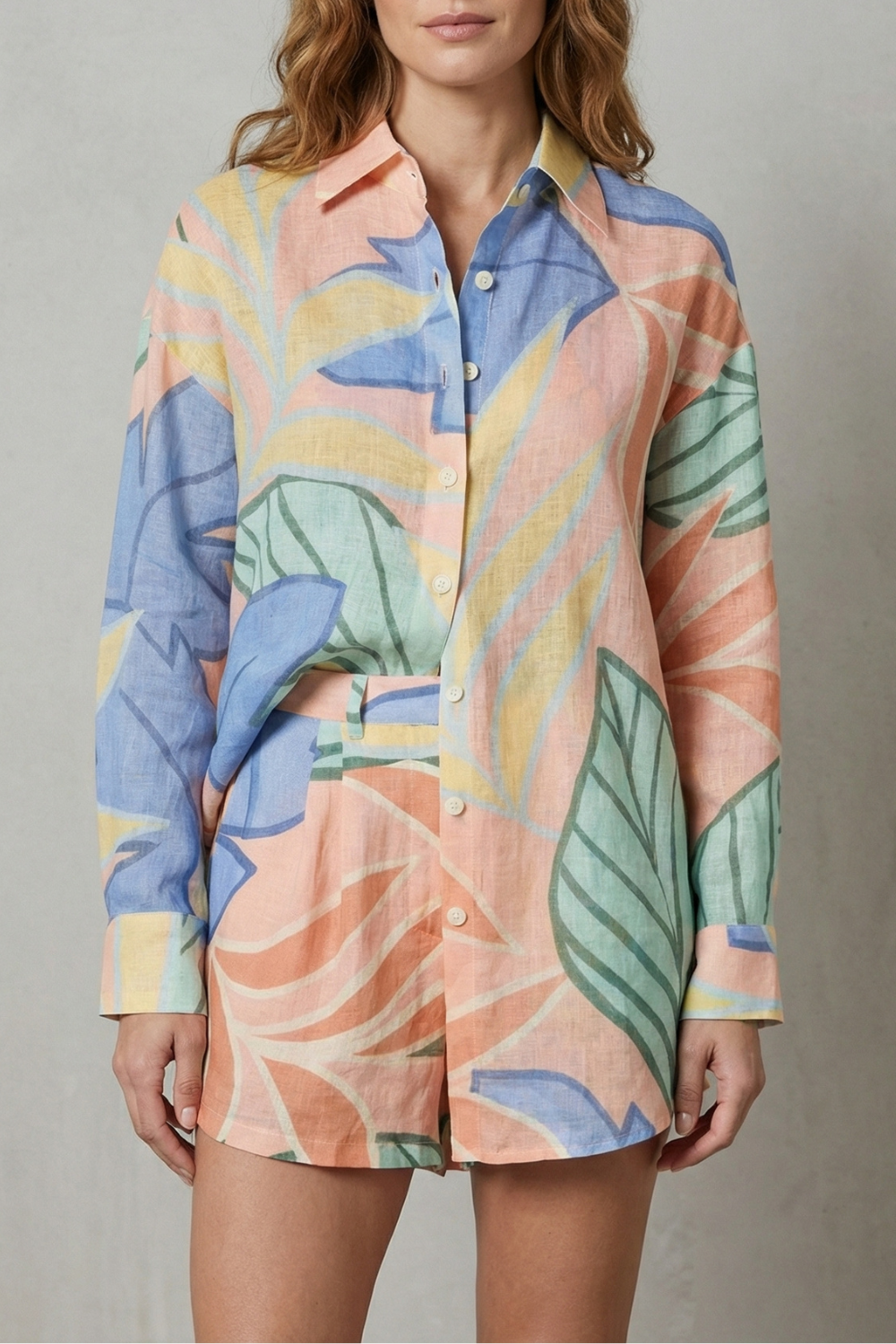 Solmara – Estampa de folhas tropicais – Conjunto de camisa e short