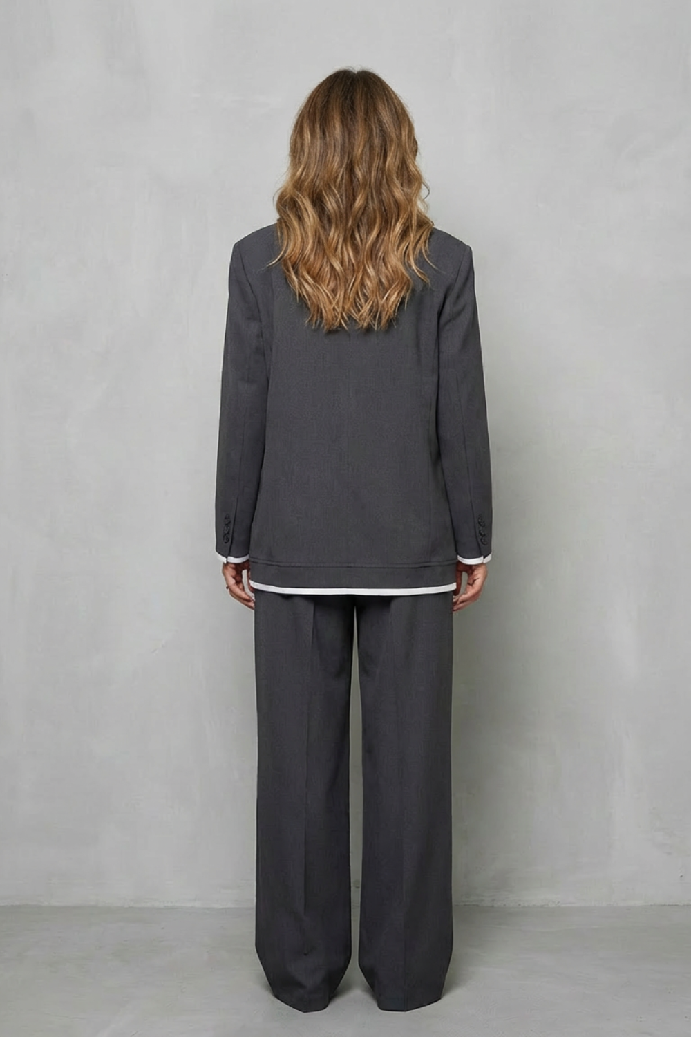 Talia – Elegante Conjunto de Macacão Pantalona – Look de Dois Peças com Atitude