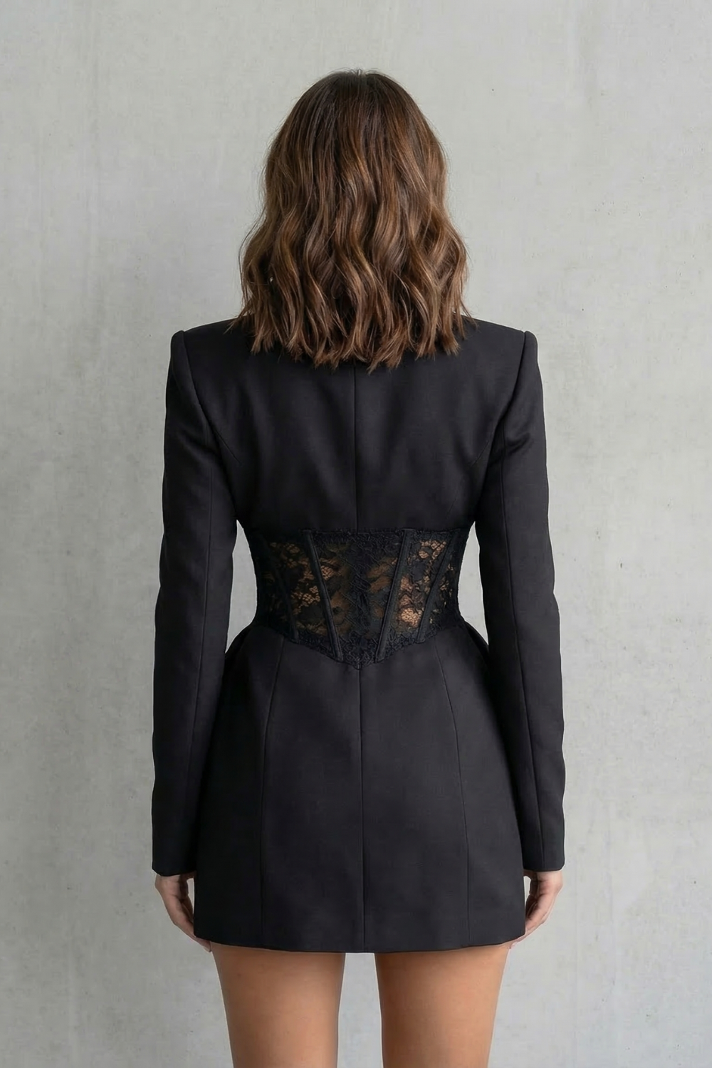 Valerisse – Silhueta corset com renda – Vestido blazer