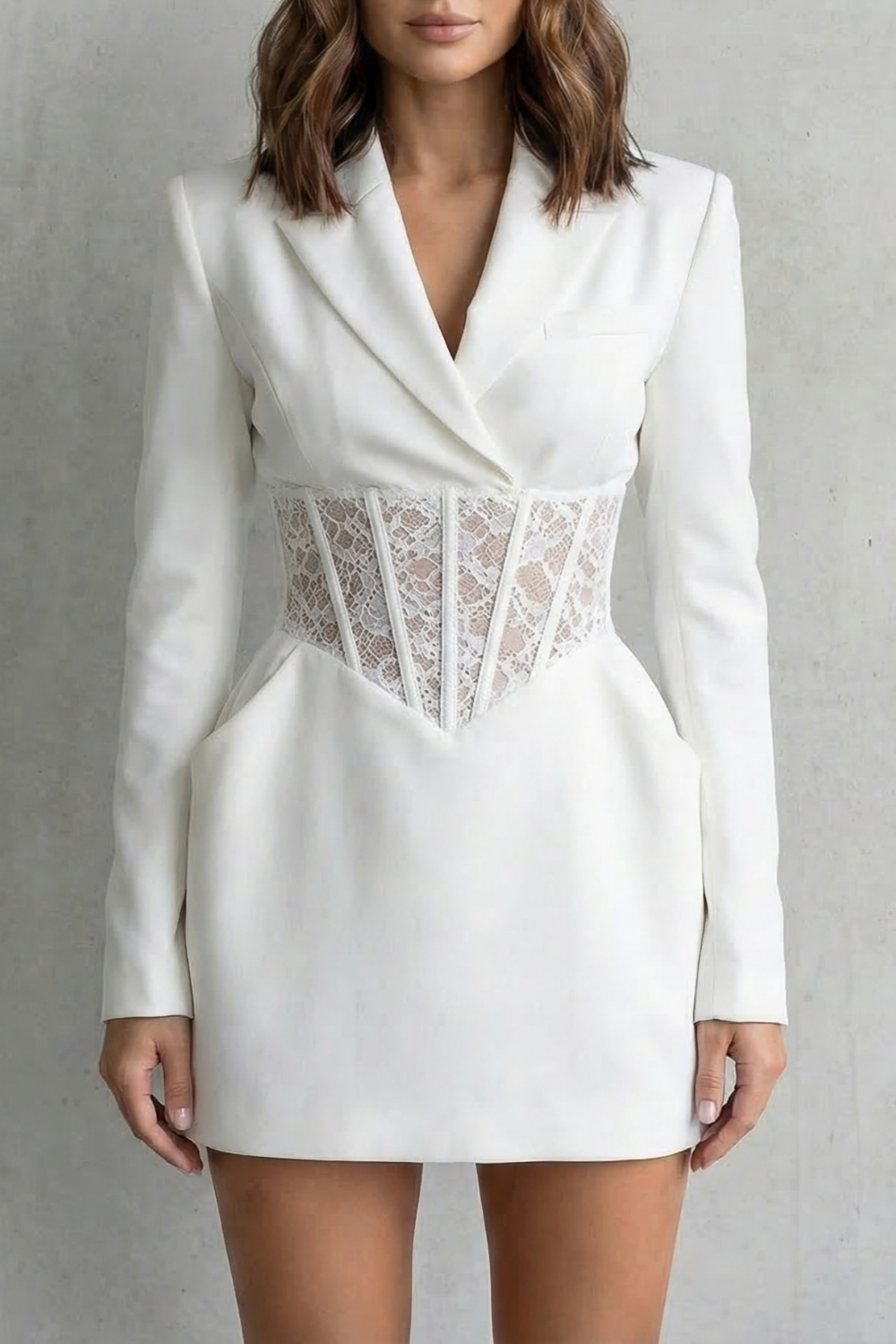 Valerisse – Silhueta corset com renda – Vestido blazer