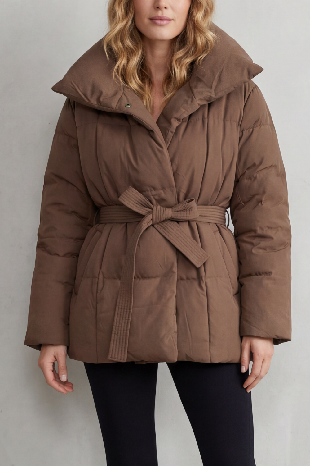 Valmira – Gola ampla – Casaco puffer com cinto