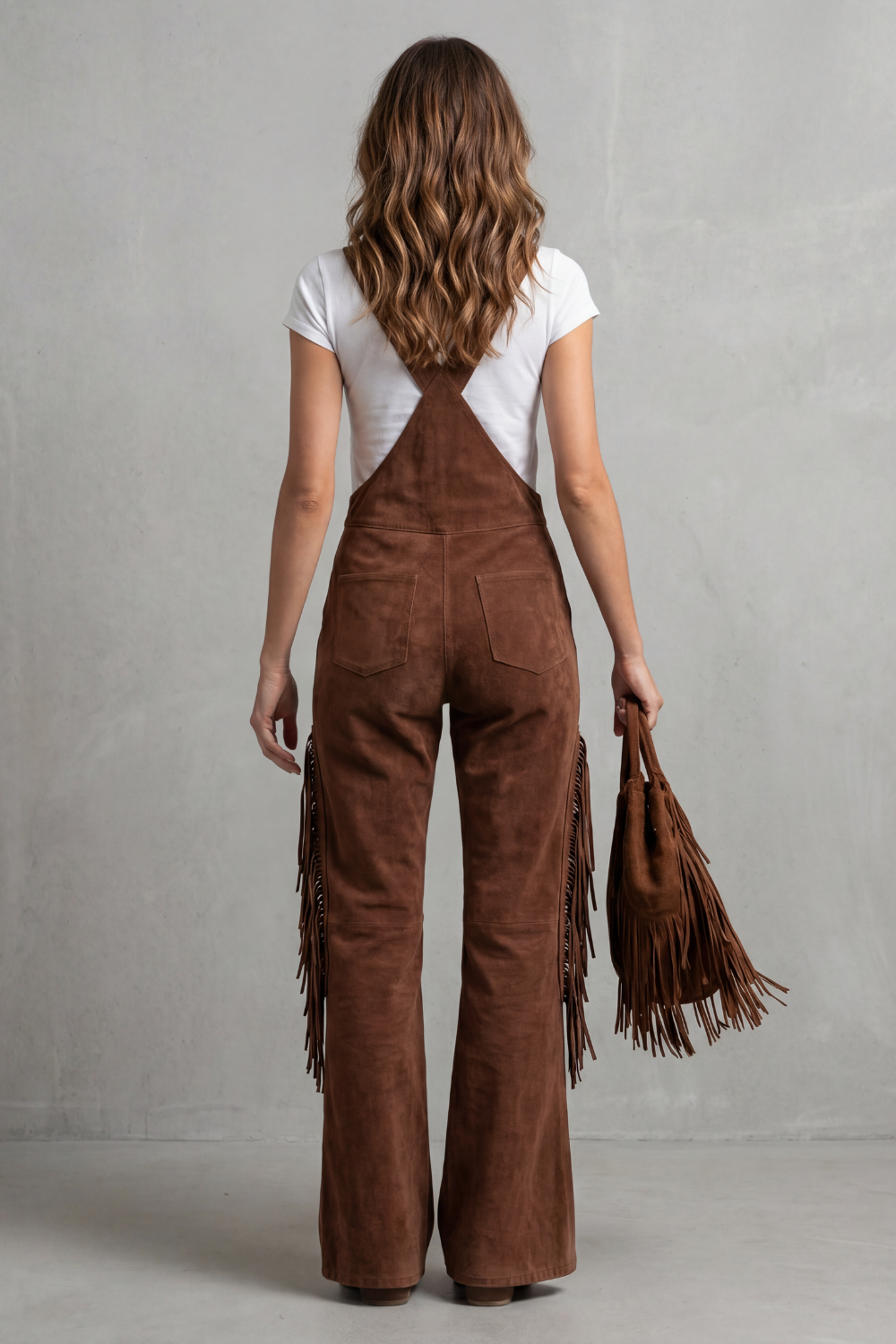 Valnera – Detalhe de franjas estilo western – Macacão flare