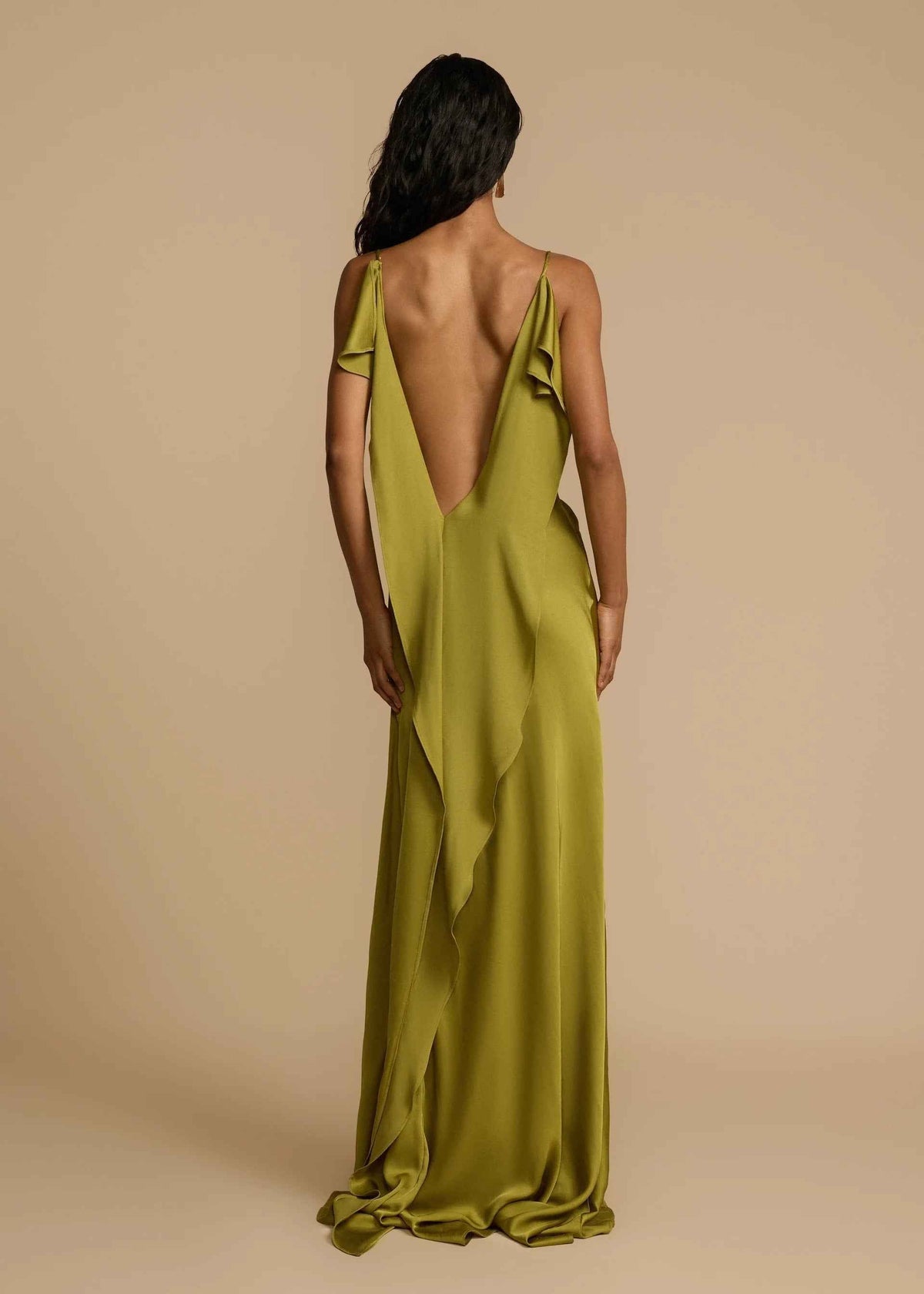 Vestido Longo Acetinado com Decote Drapeado - Daline