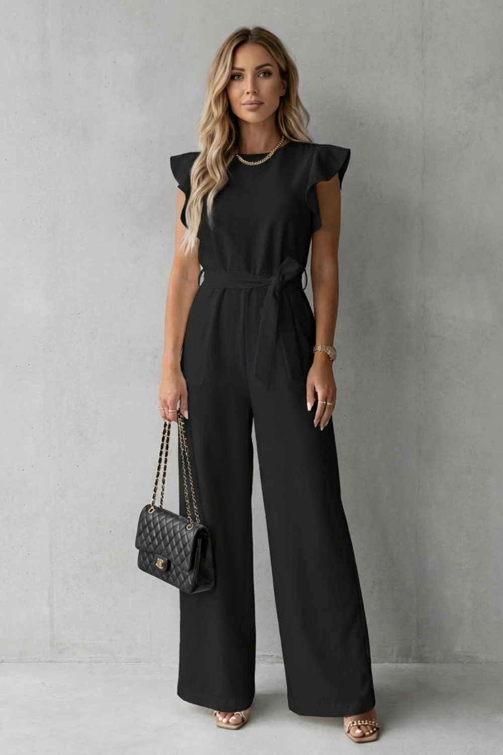 Virelle – Macacão pantalona com manga babado e cinto