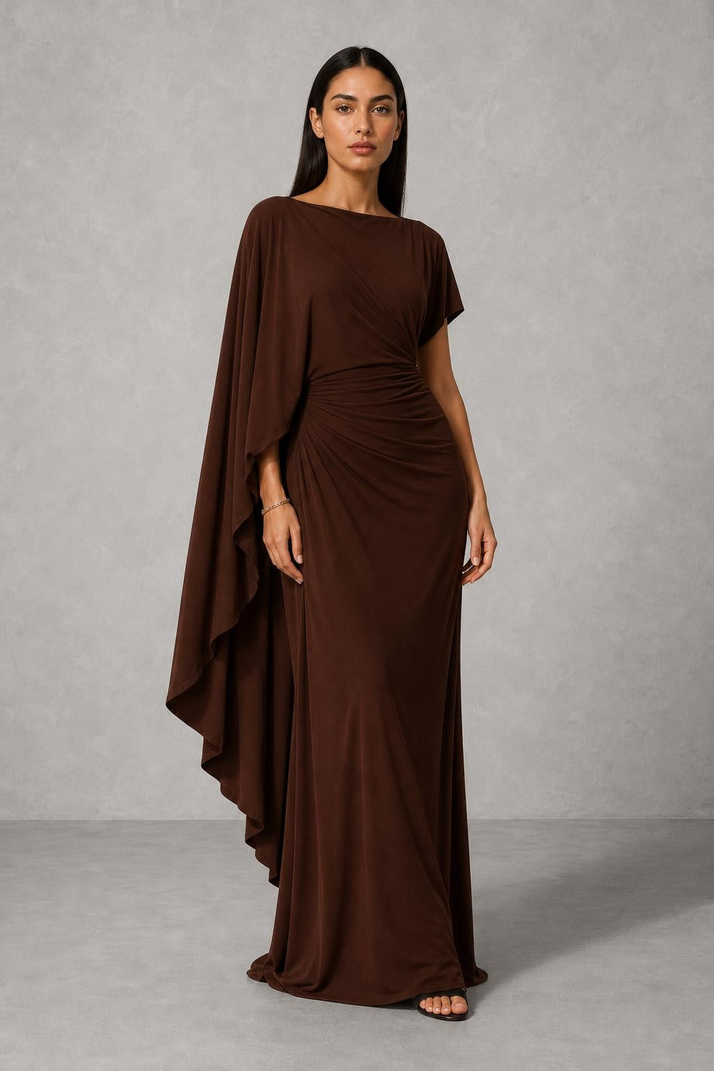 Vestido Longo Drapeado com Mangas Capa - Ornella — studio_front — Helena [06b9e2e7-09d5-4f99-93d0-f1a9a7735c49]