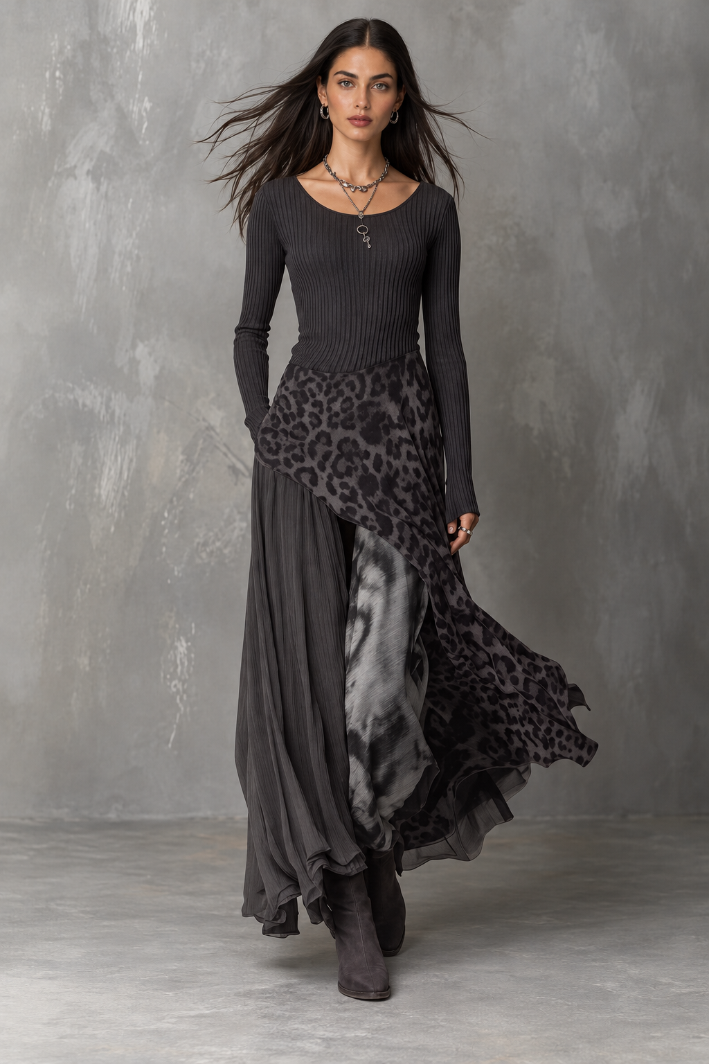 Vestido Longo Tricô com Sobressaia Estampa Animal Print - Georgia