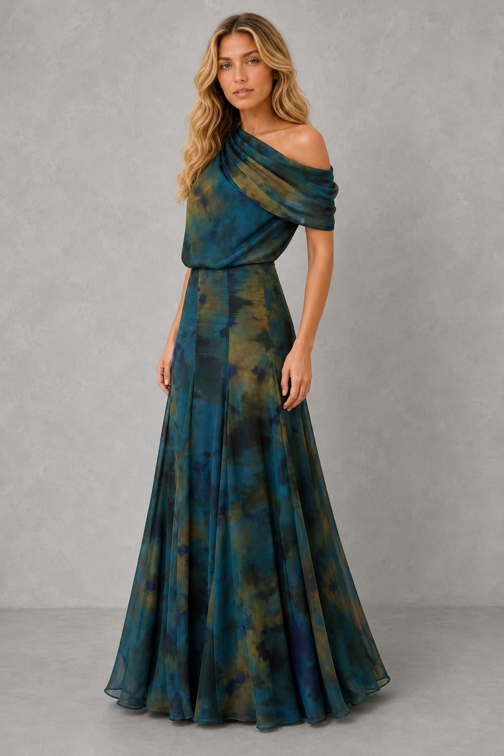 Vestido Longo Estampado com Decote Drapeado - Roselina — studio_three_quarter — Sofia [5380a0a4-206b-4716-83aa-ce296d0ed51c]